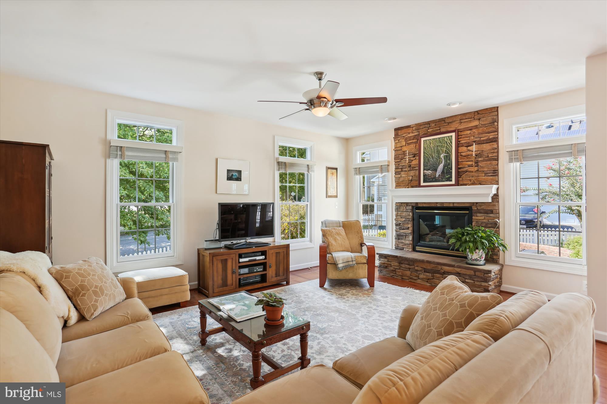1371 MAIN STREET