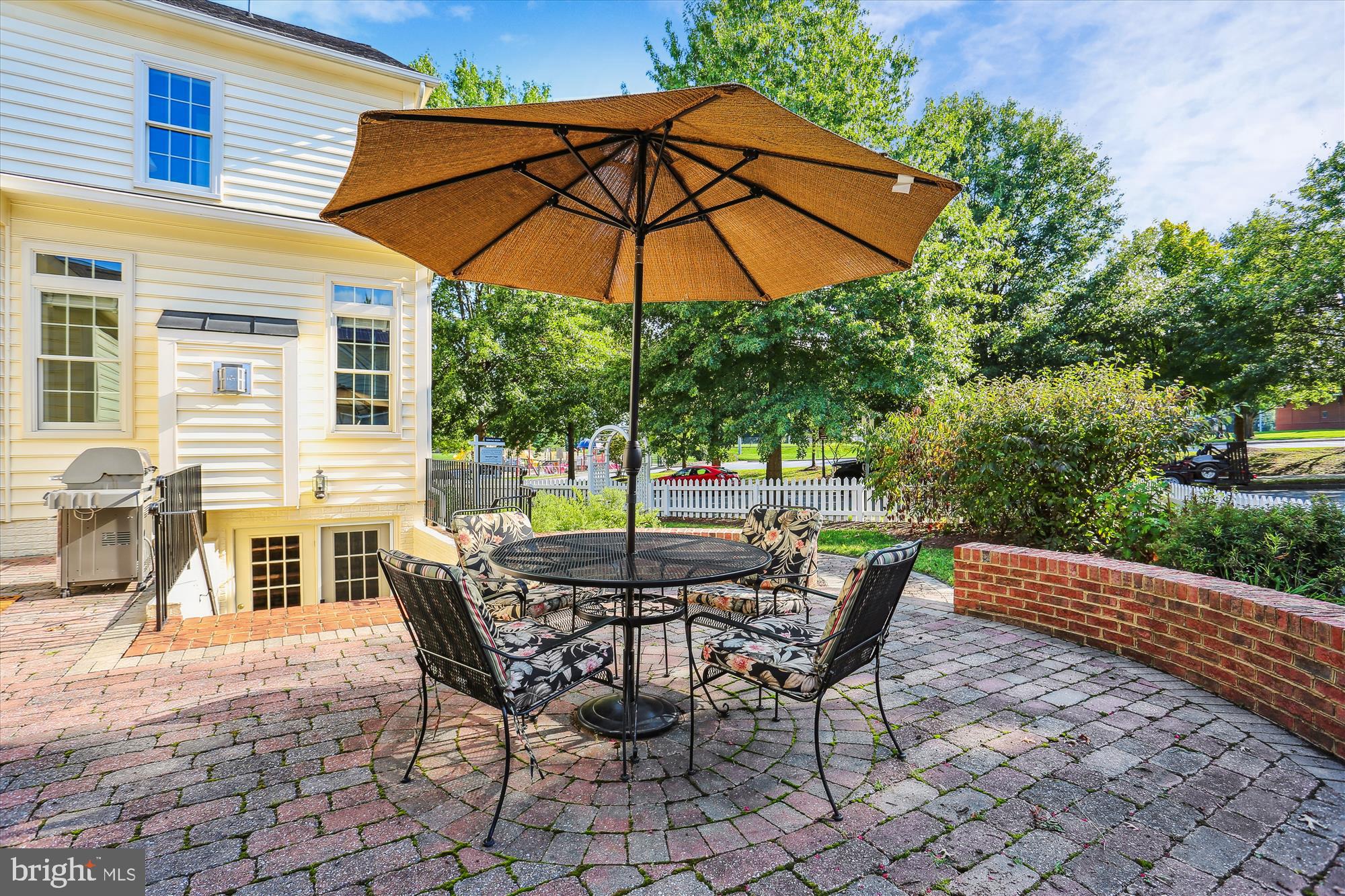 1371 MAIN STREET