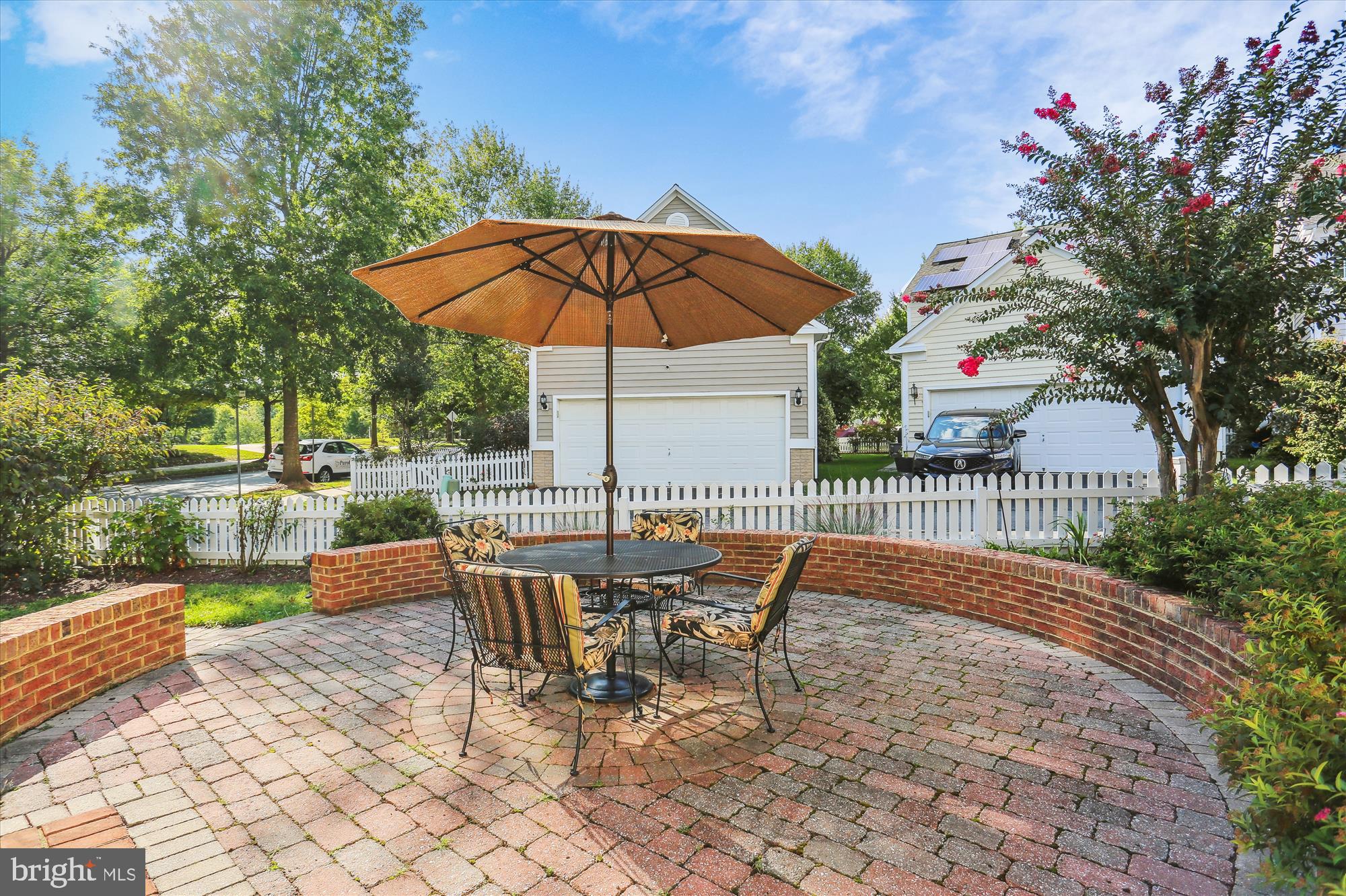 1371 MAIN STREET