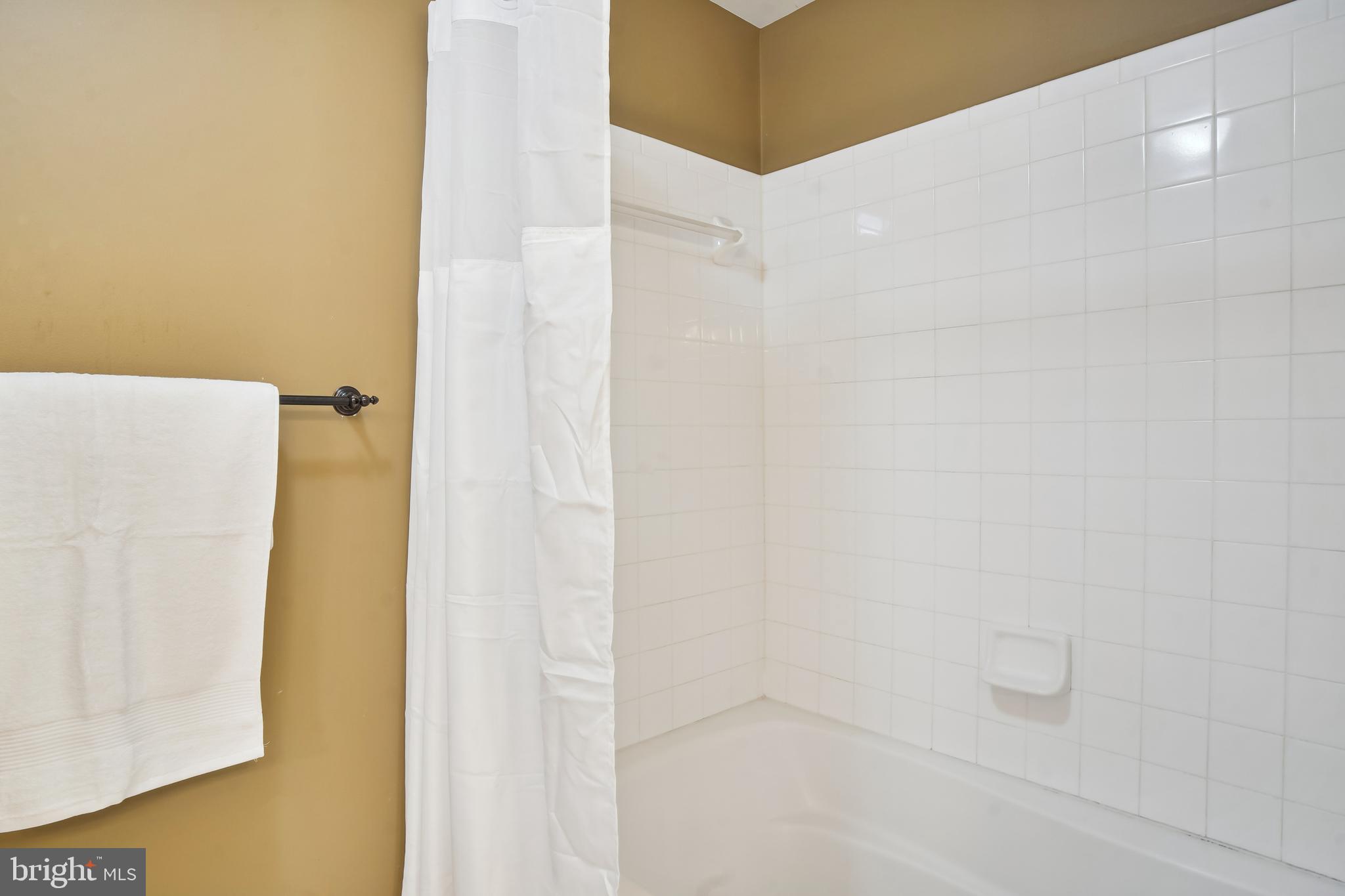 721 Main STREET Unit: 721-A