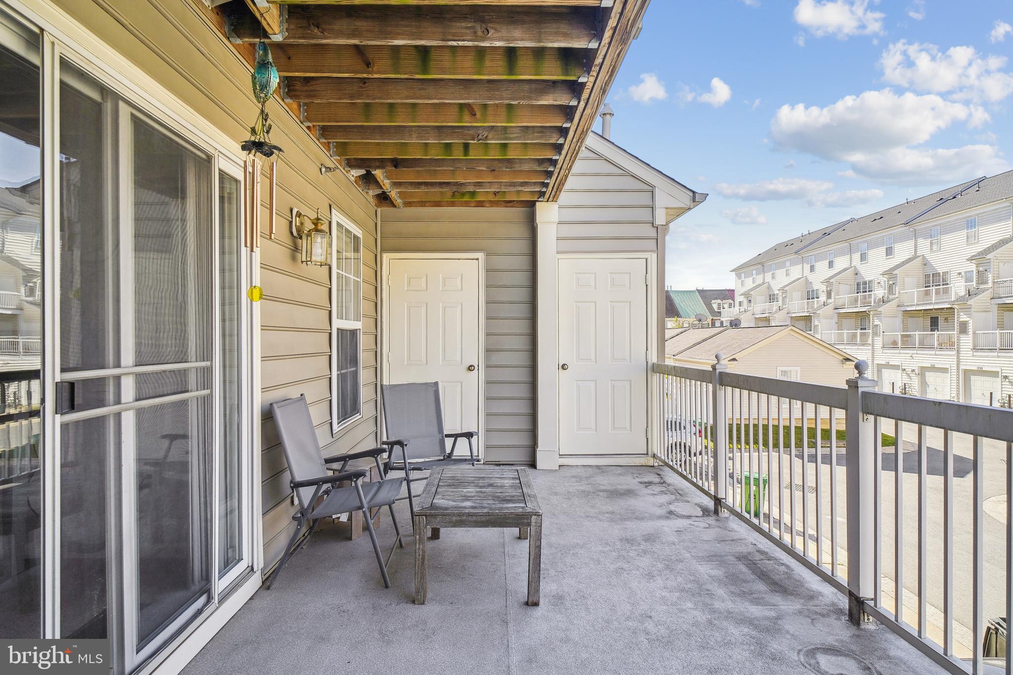 721 Main STREET Unit: 721-A