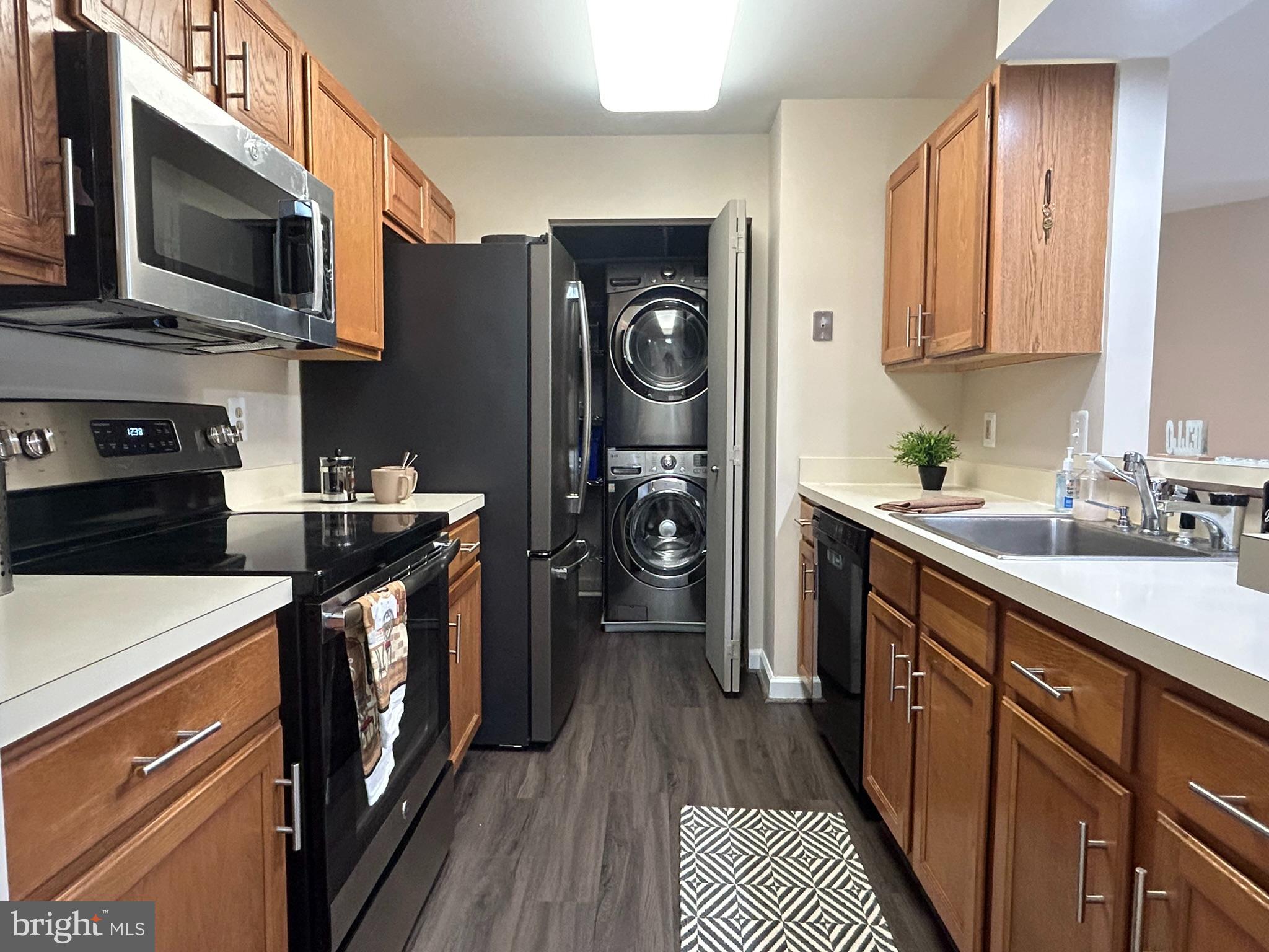 3307 SIR THOMAS DRIVE 5-B-23