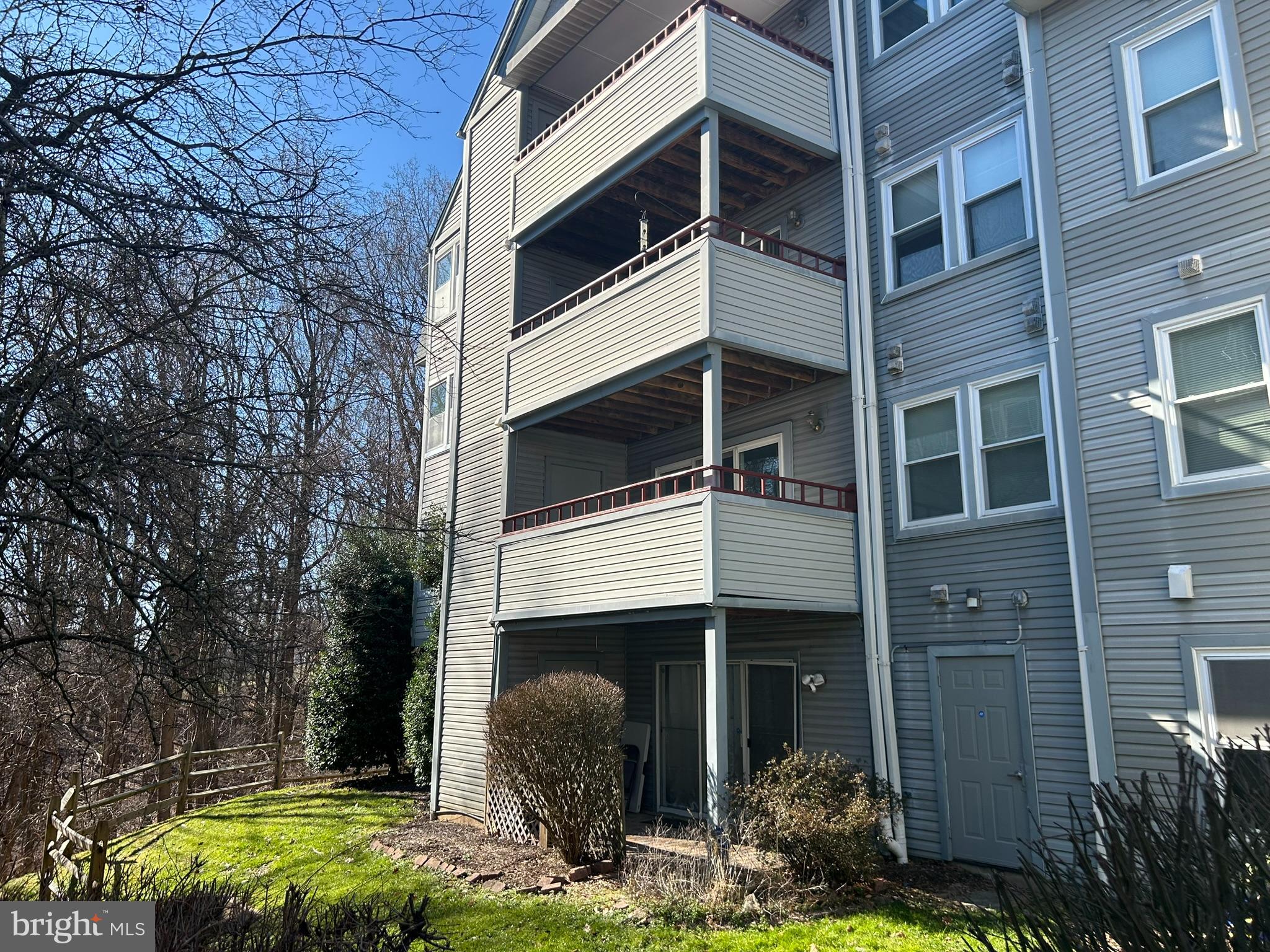 3307 SIR THOMAS DRIVE 5-B-23