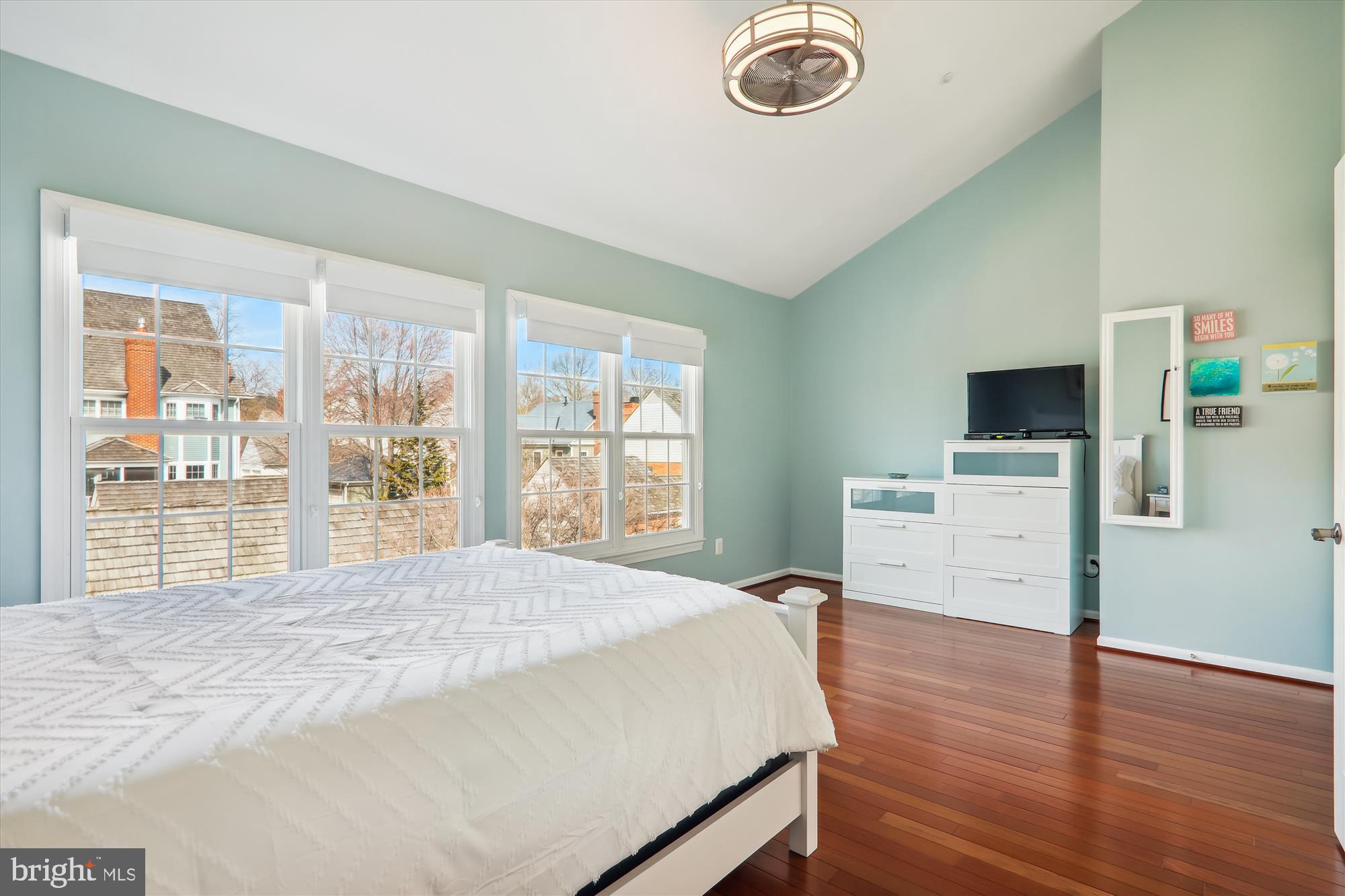 110 Massbury St