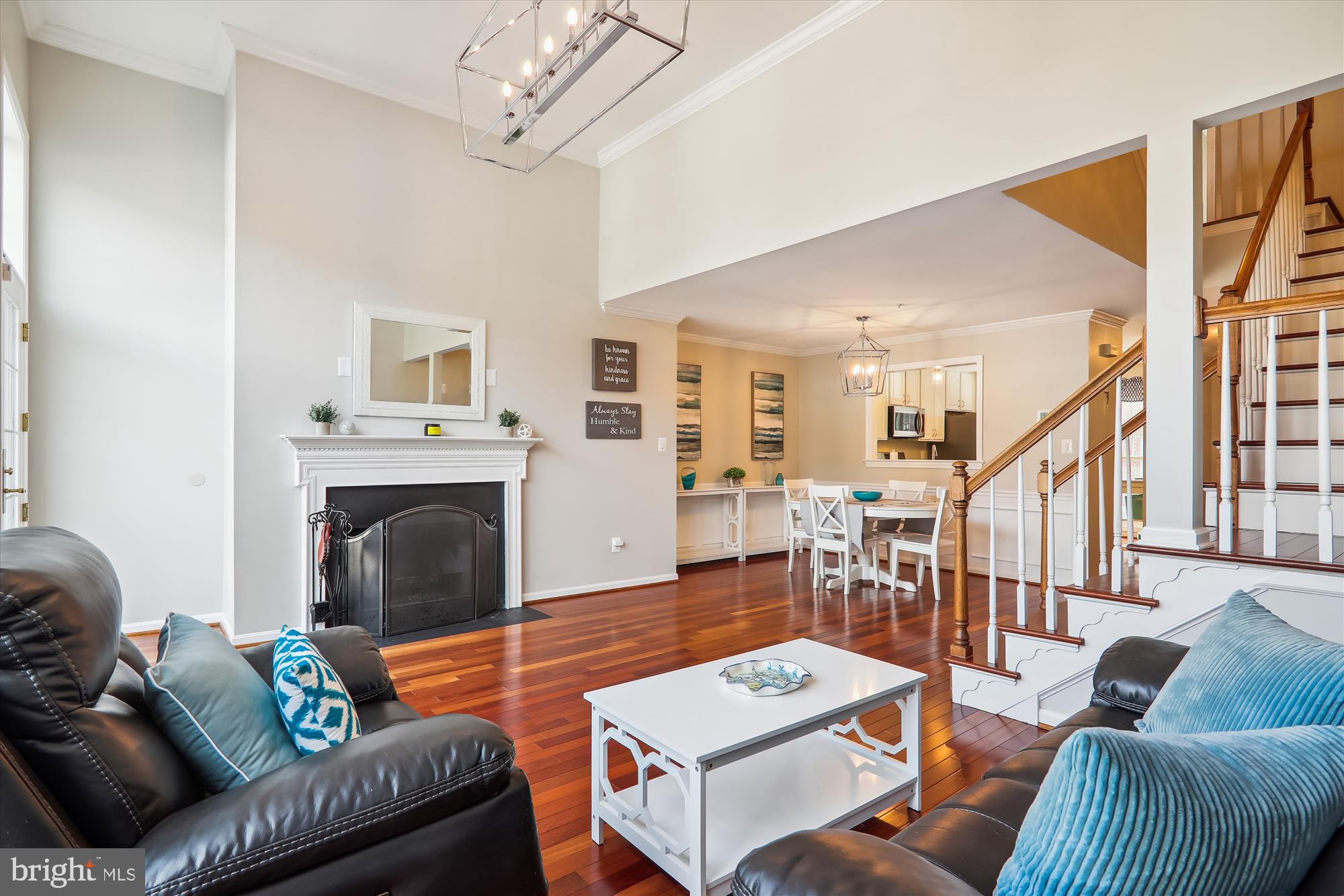 110 Massbury St