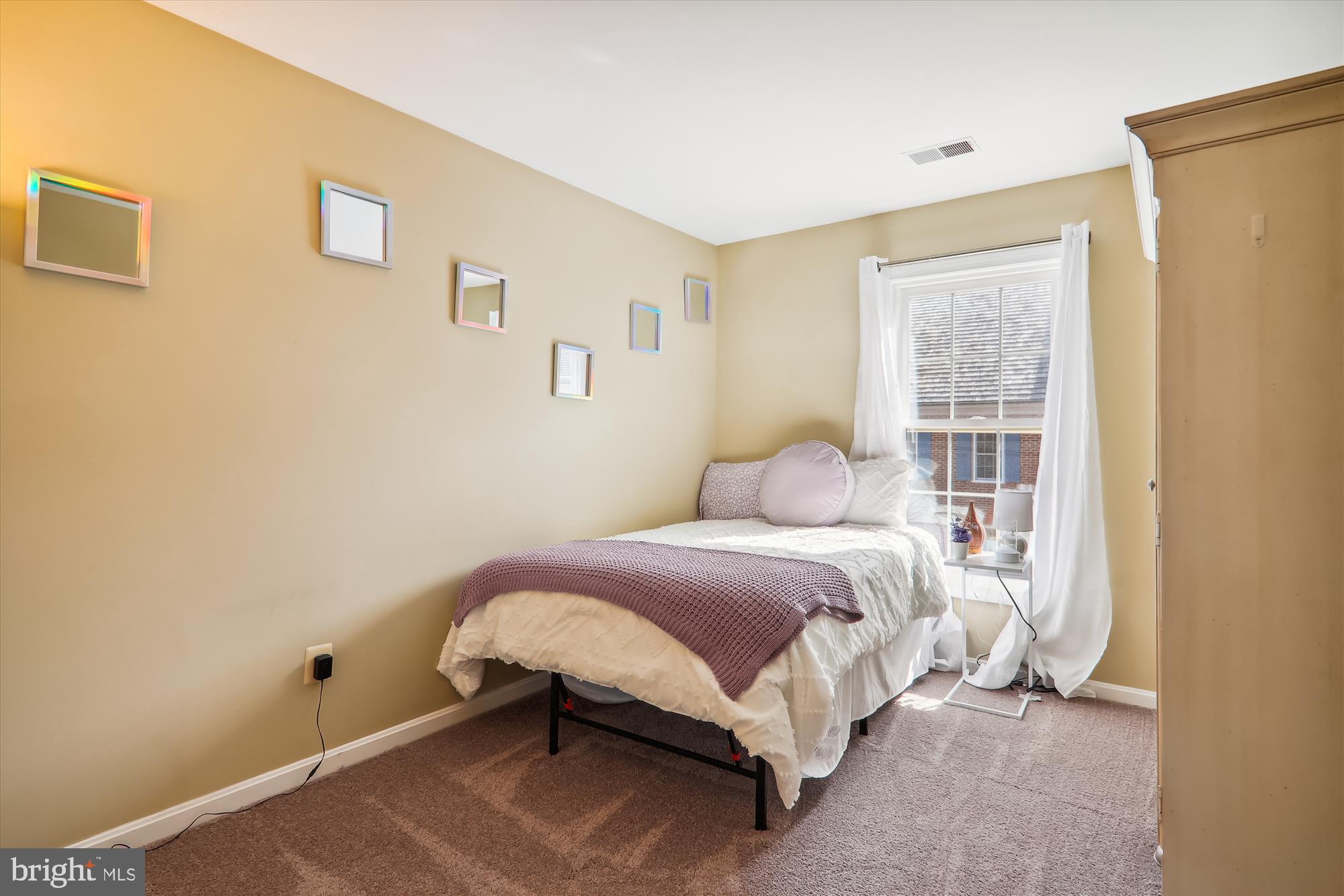 110 Massbury St