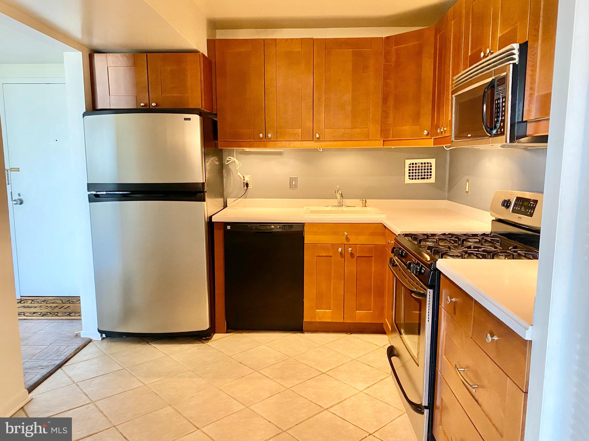 4 Monroe St #4-1004
