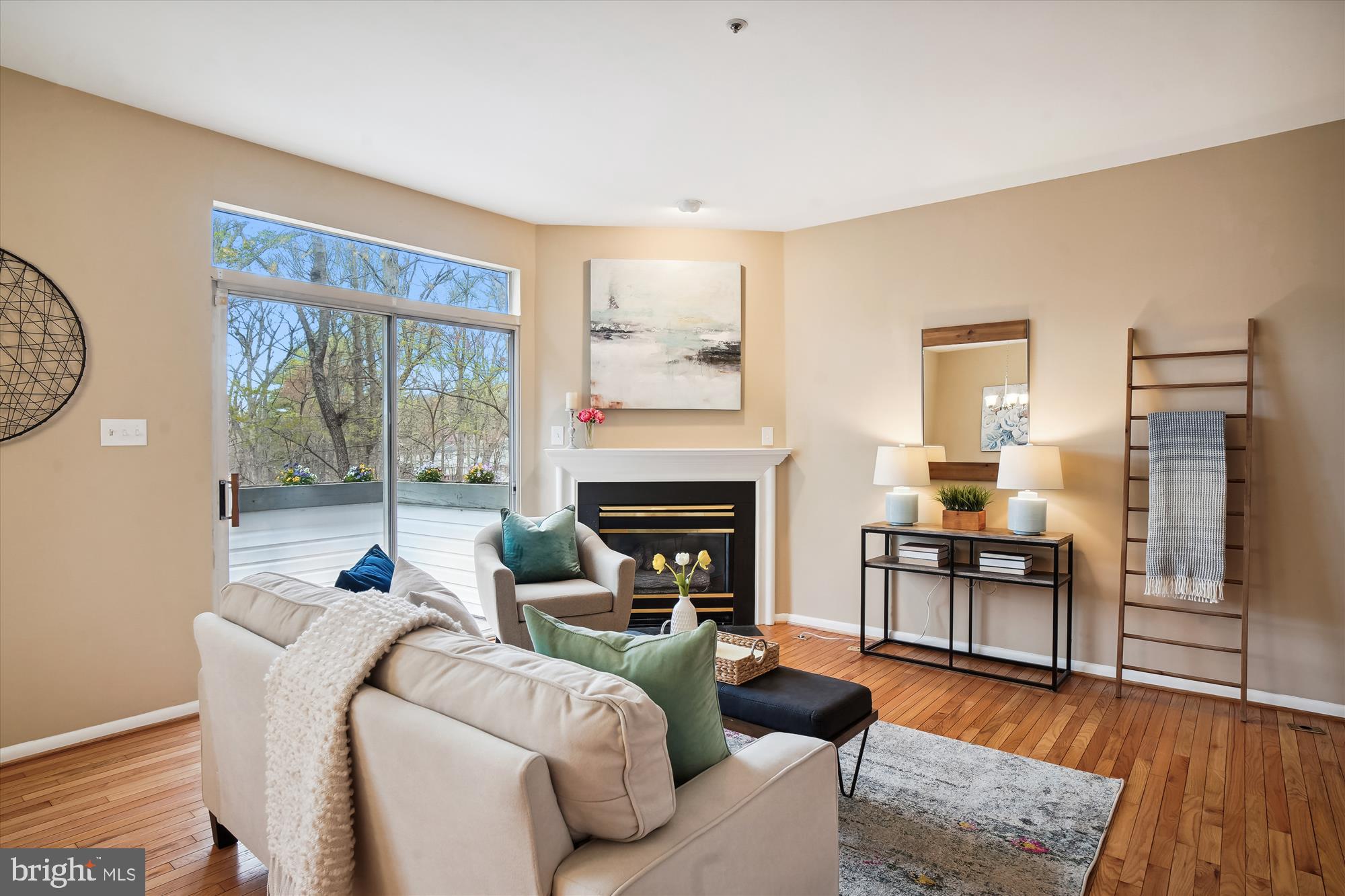 19730 Crested Iris Way