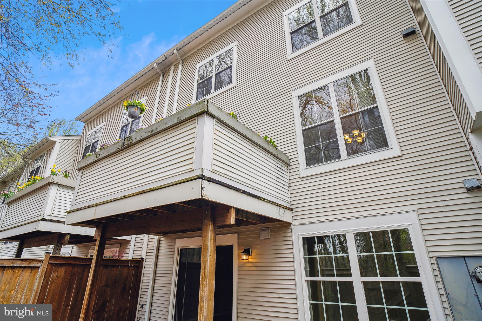 19730 Crested Iris Way