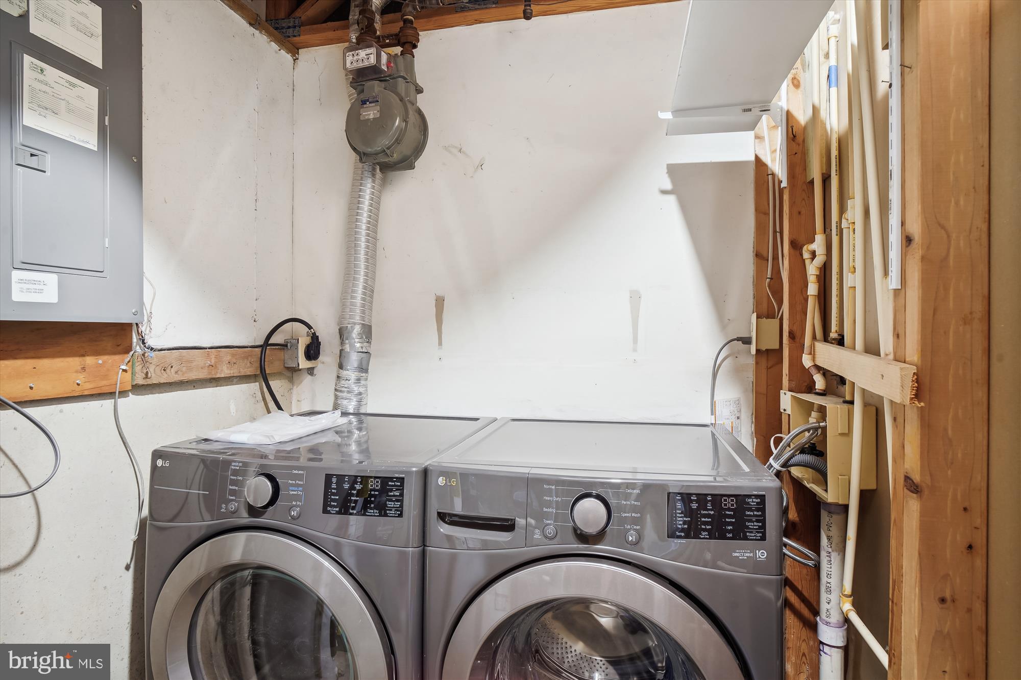 19730 Crested Iris Way