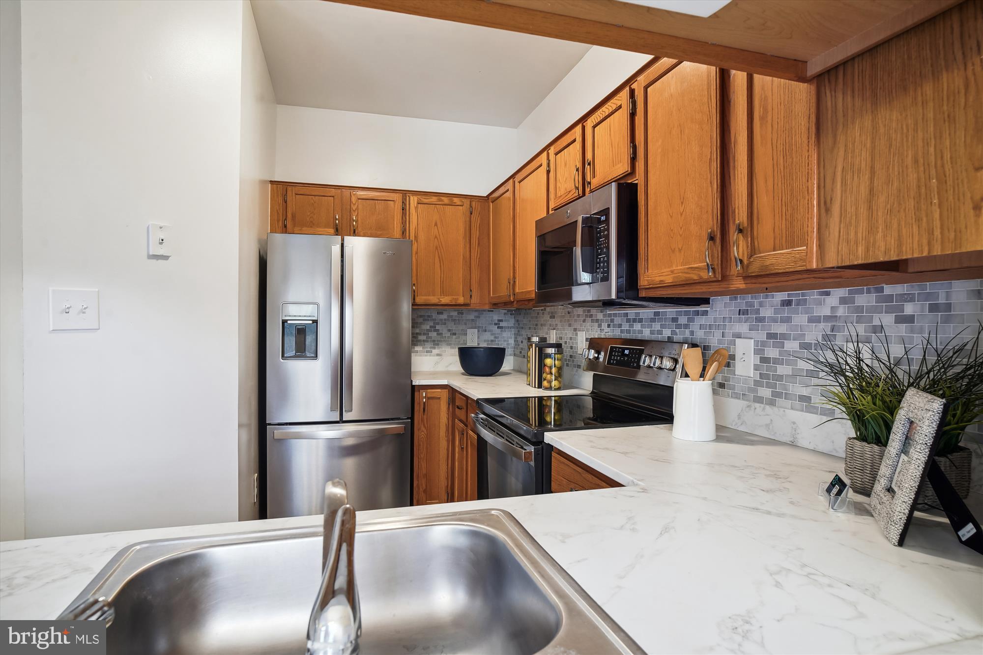 19730 Crested Iris Way