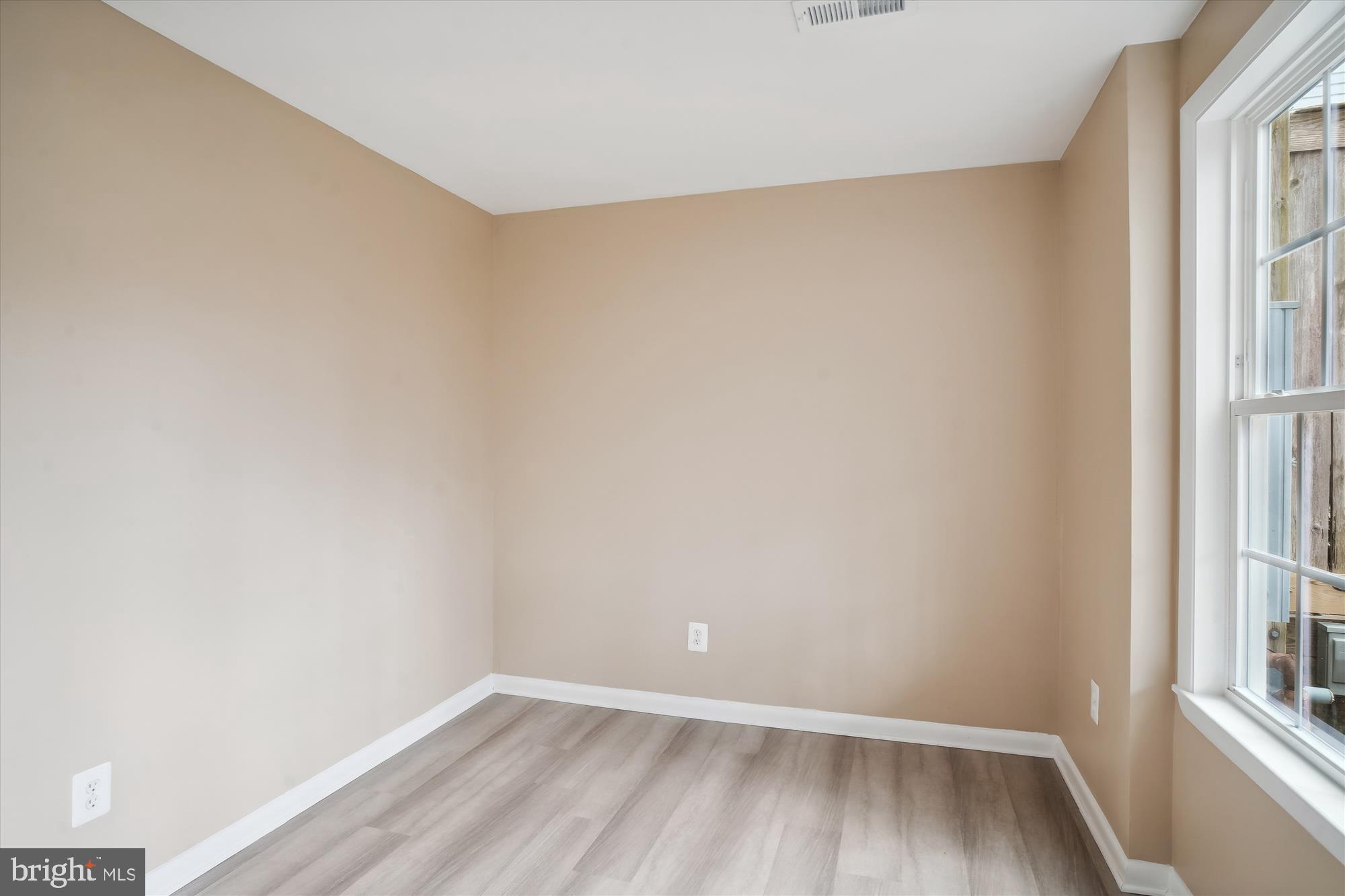 19730 Crested Iris Way