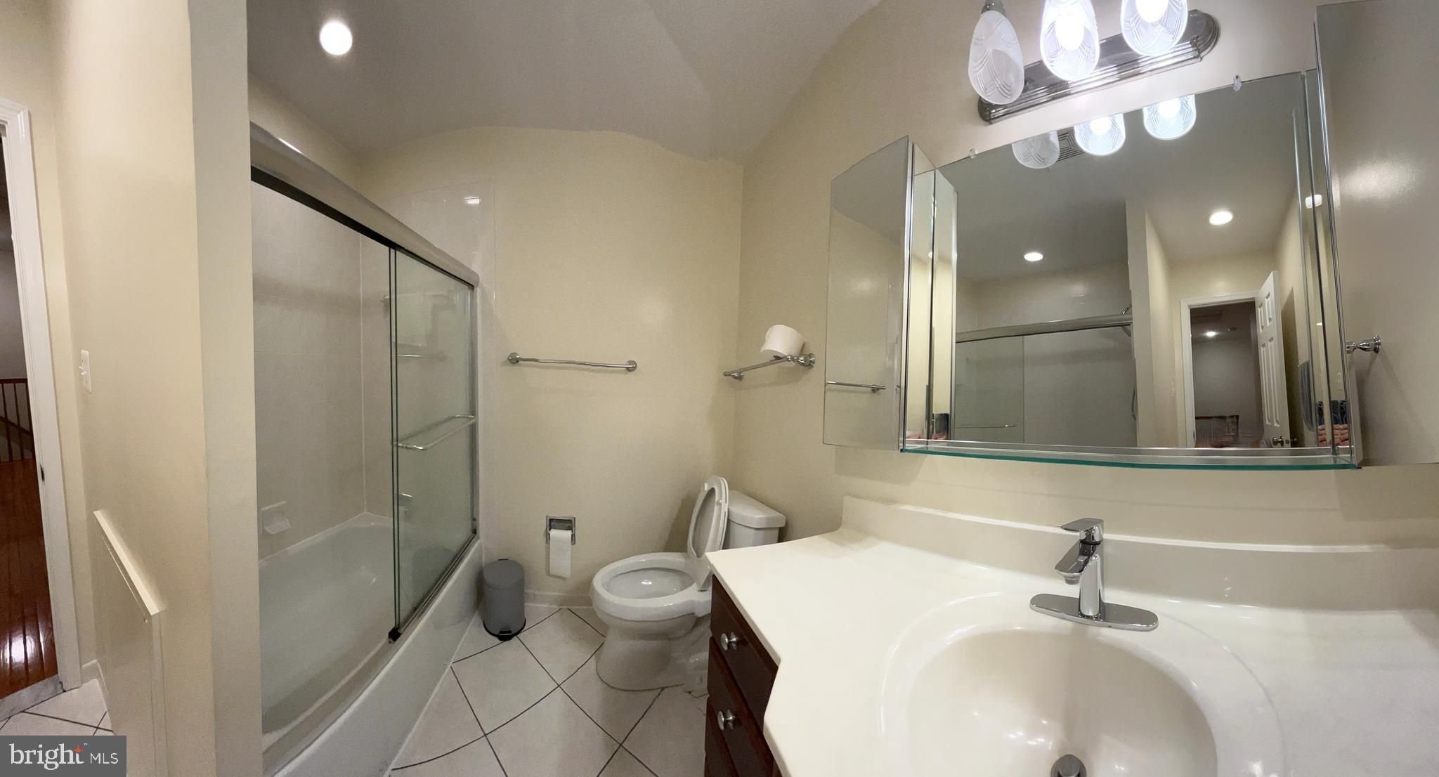 11308 Empire Ln