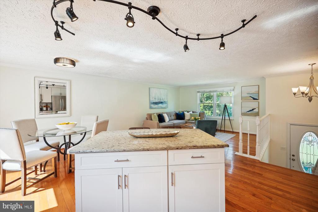 24221 Club View Dr
