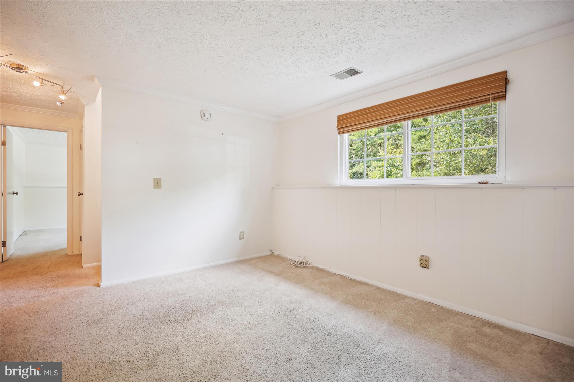 24221 Club View Dr