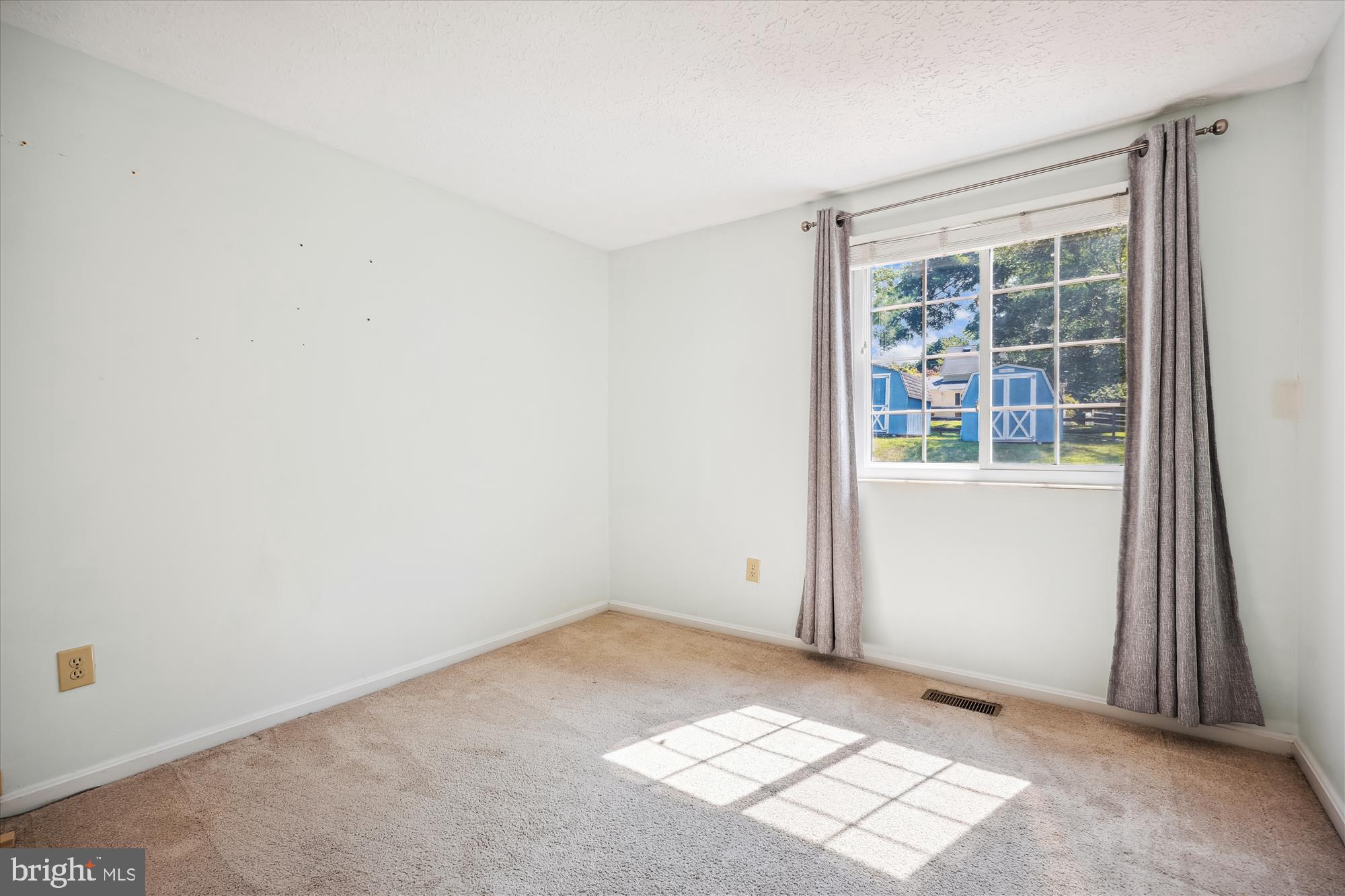 24221 Club View Dr