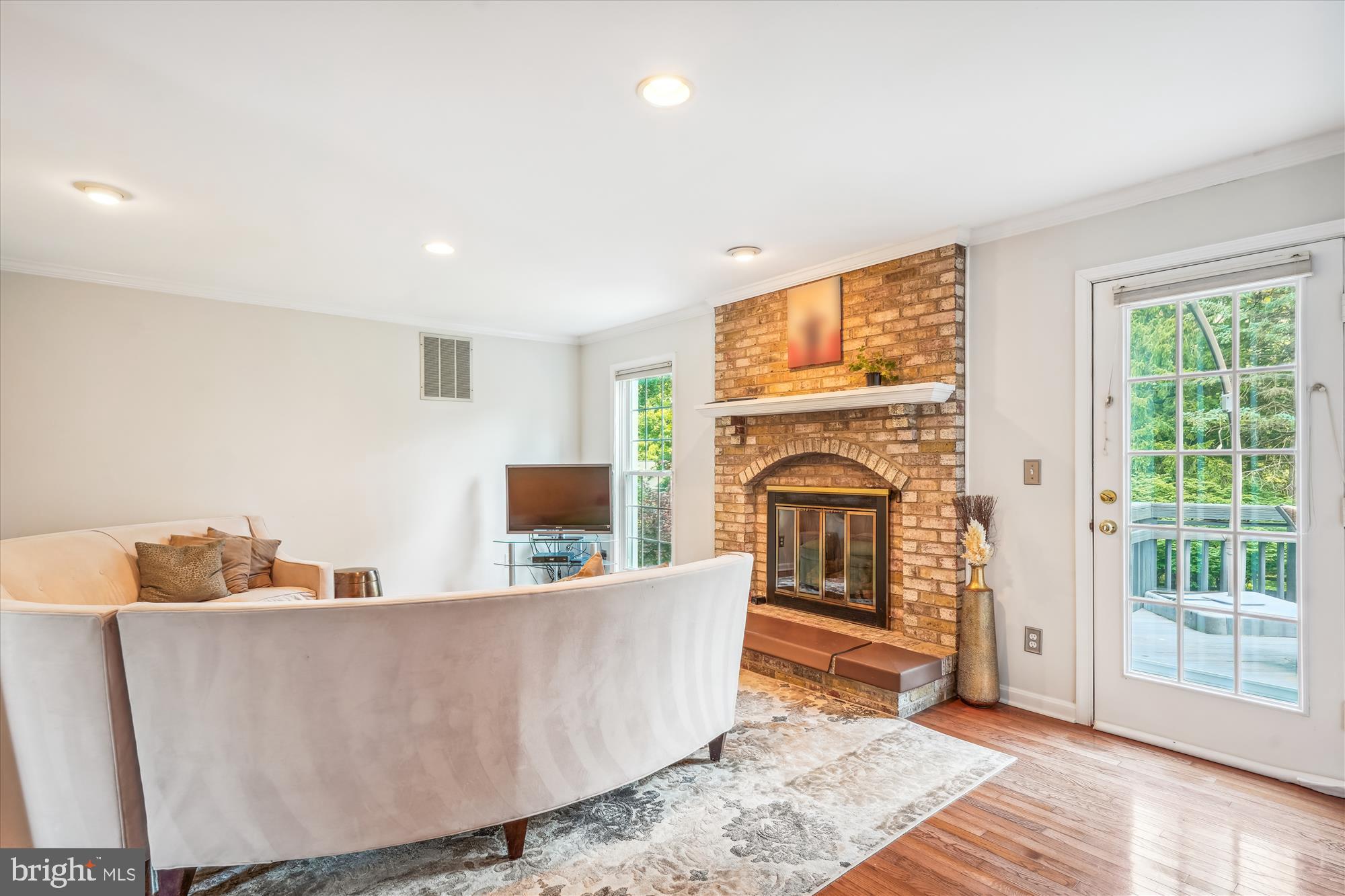 15100 Falconbridge Ter