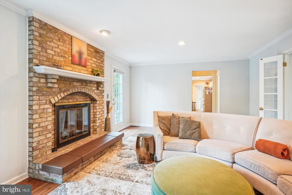 15100 Falconbridge Ter