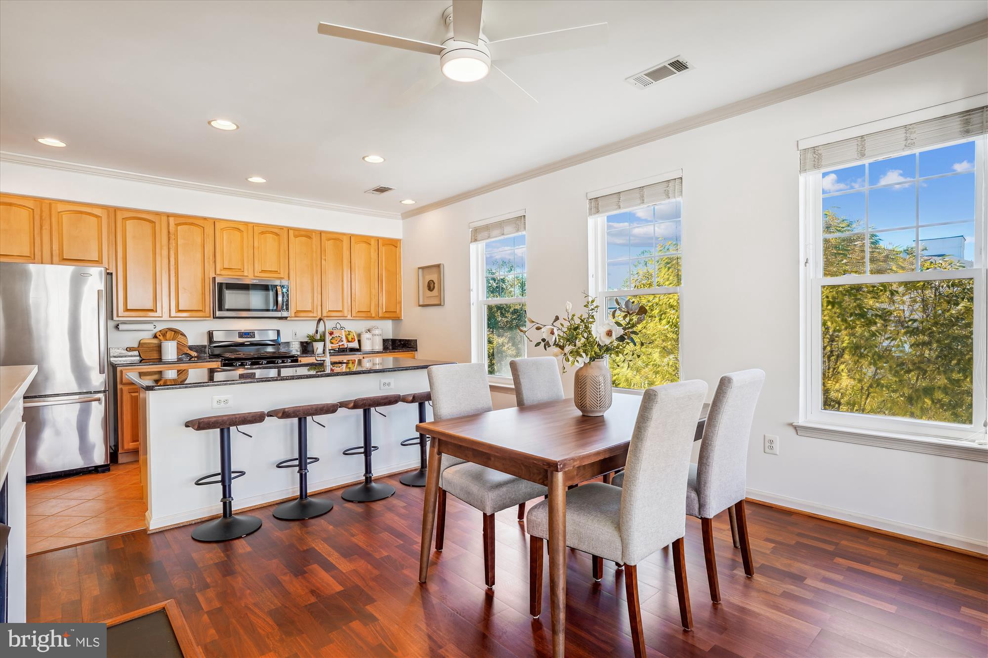 301 High Gables Dr #408