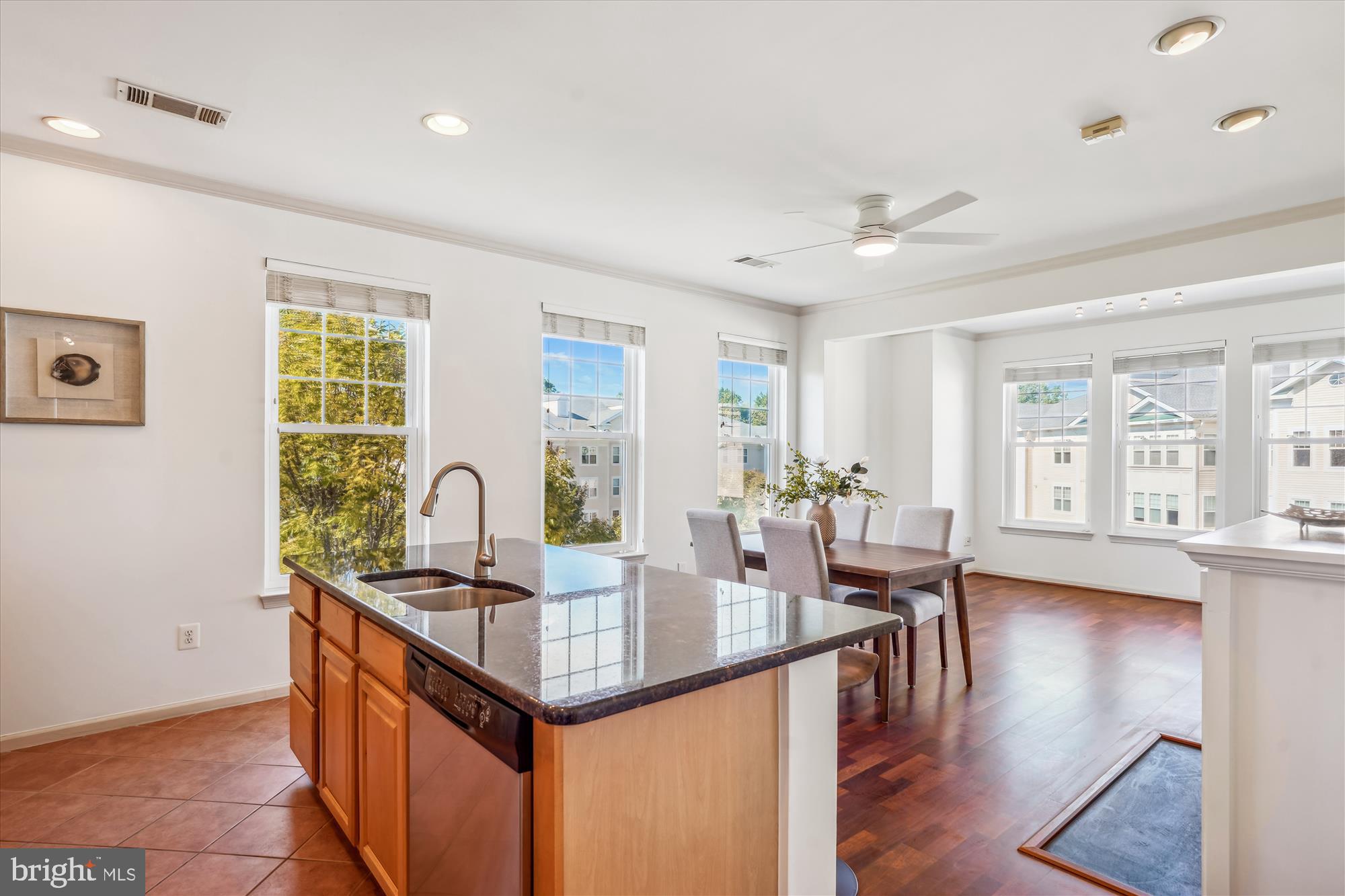 301 High Gables Dr #408