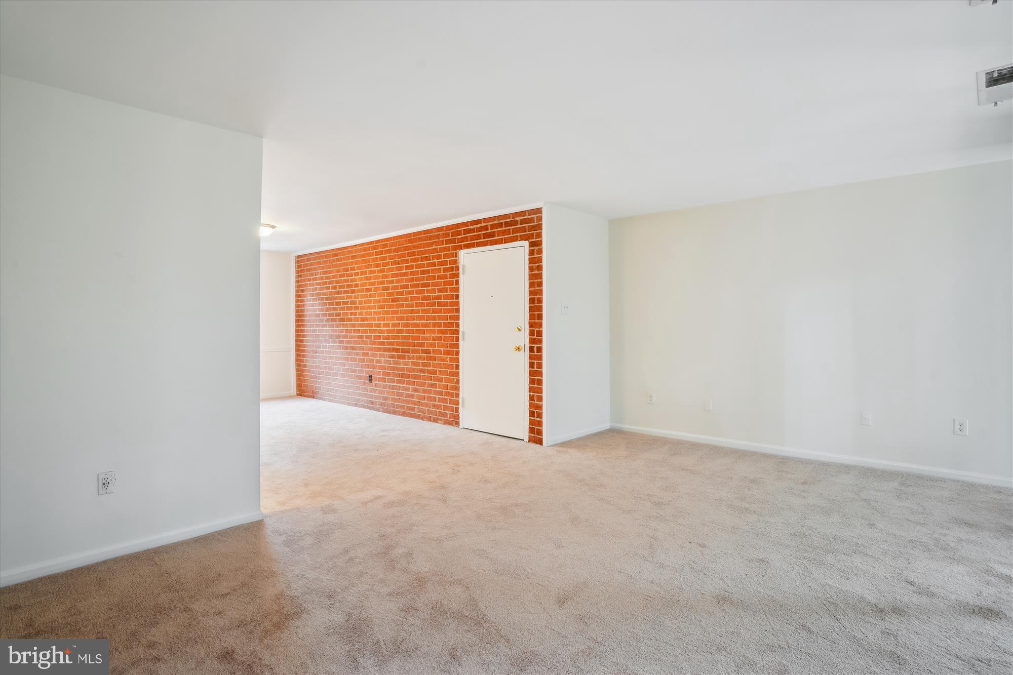 752 Quince Orchard Blvd #752-202