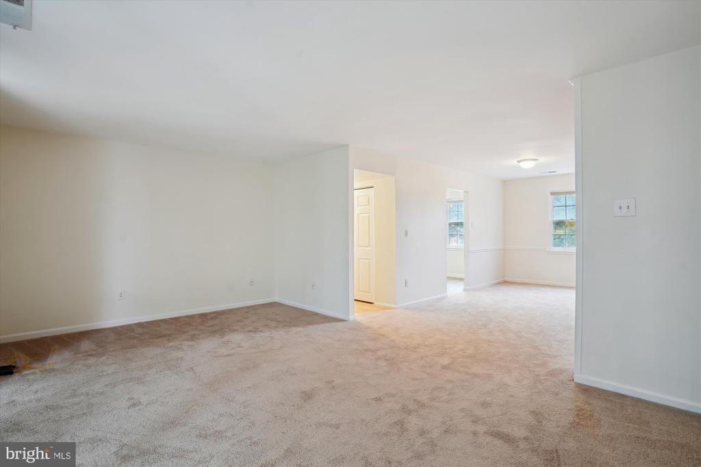 752 Quince Orchard Blvd #752-202