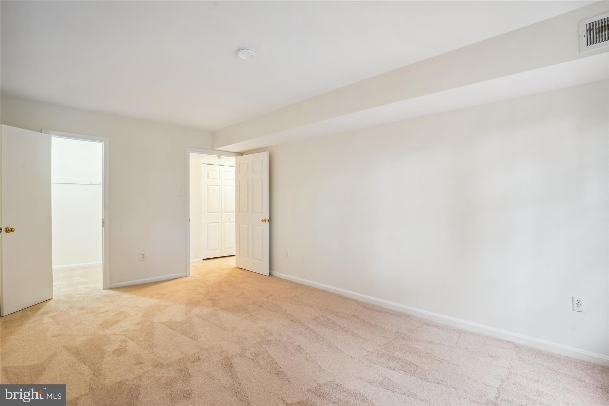 752 Quince Orchard Blvd #752-202
