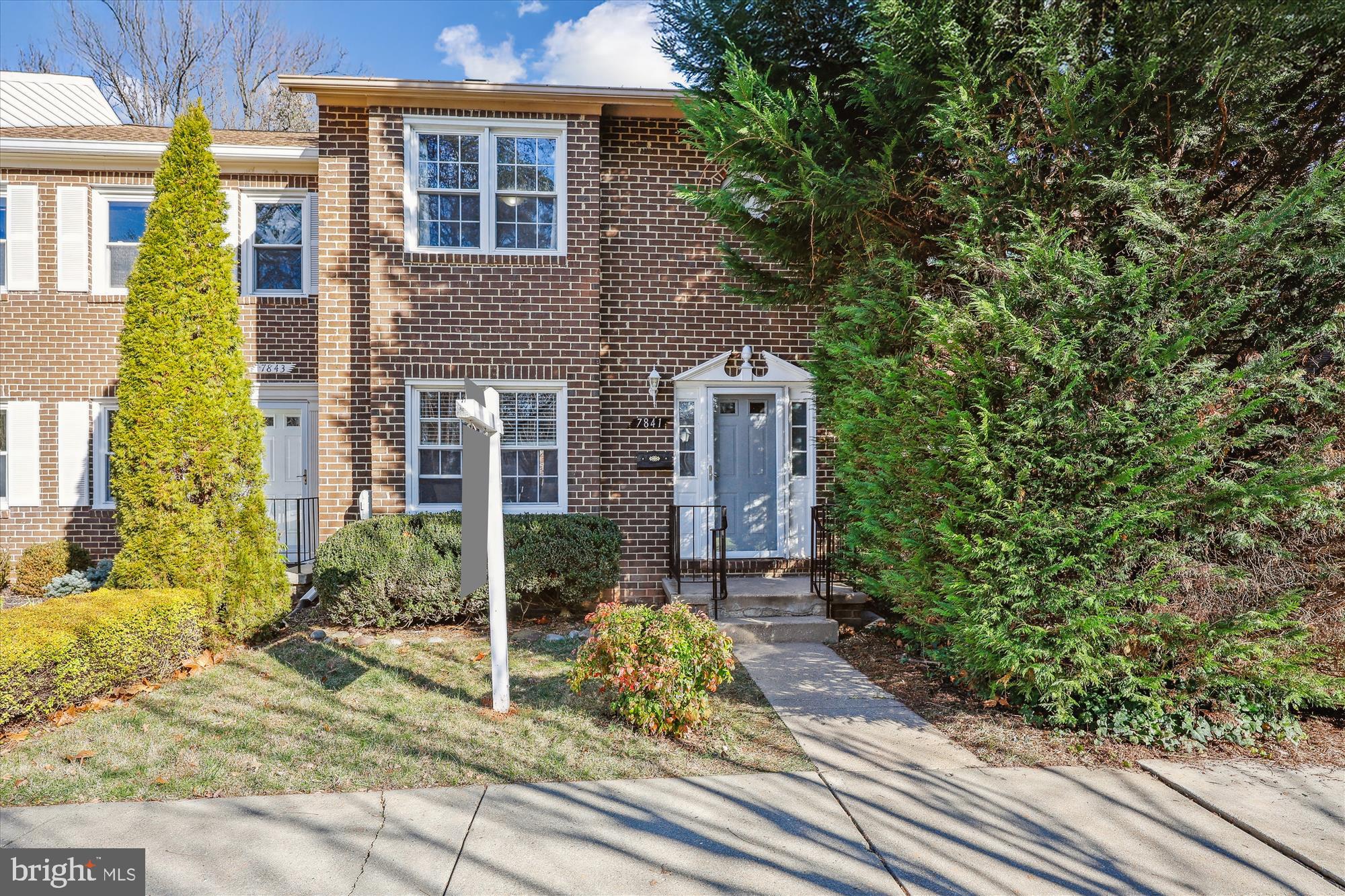 7841 Heatherton Ln