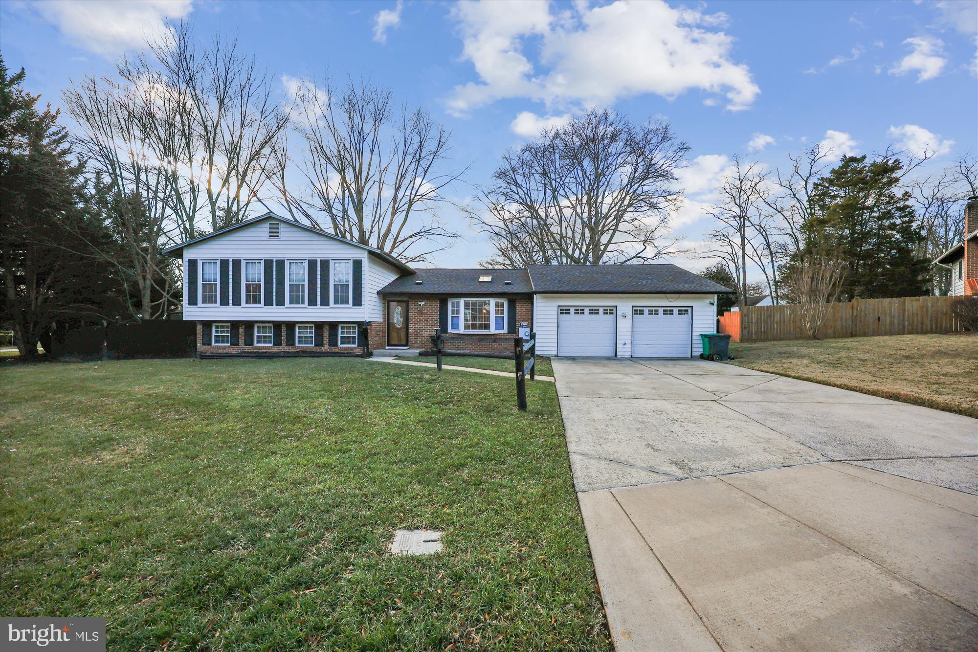 3 SUNNYSIDE COURT