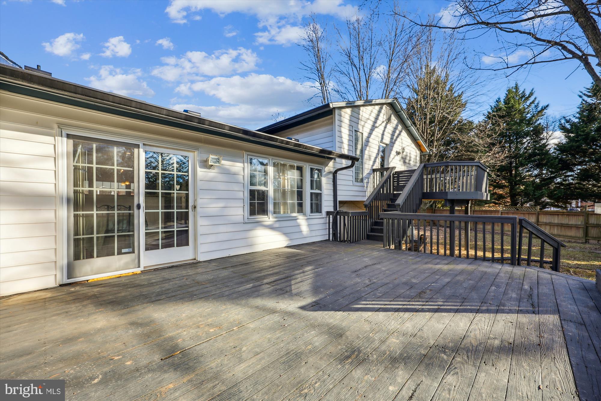 3 SUNNYSIDE COURT