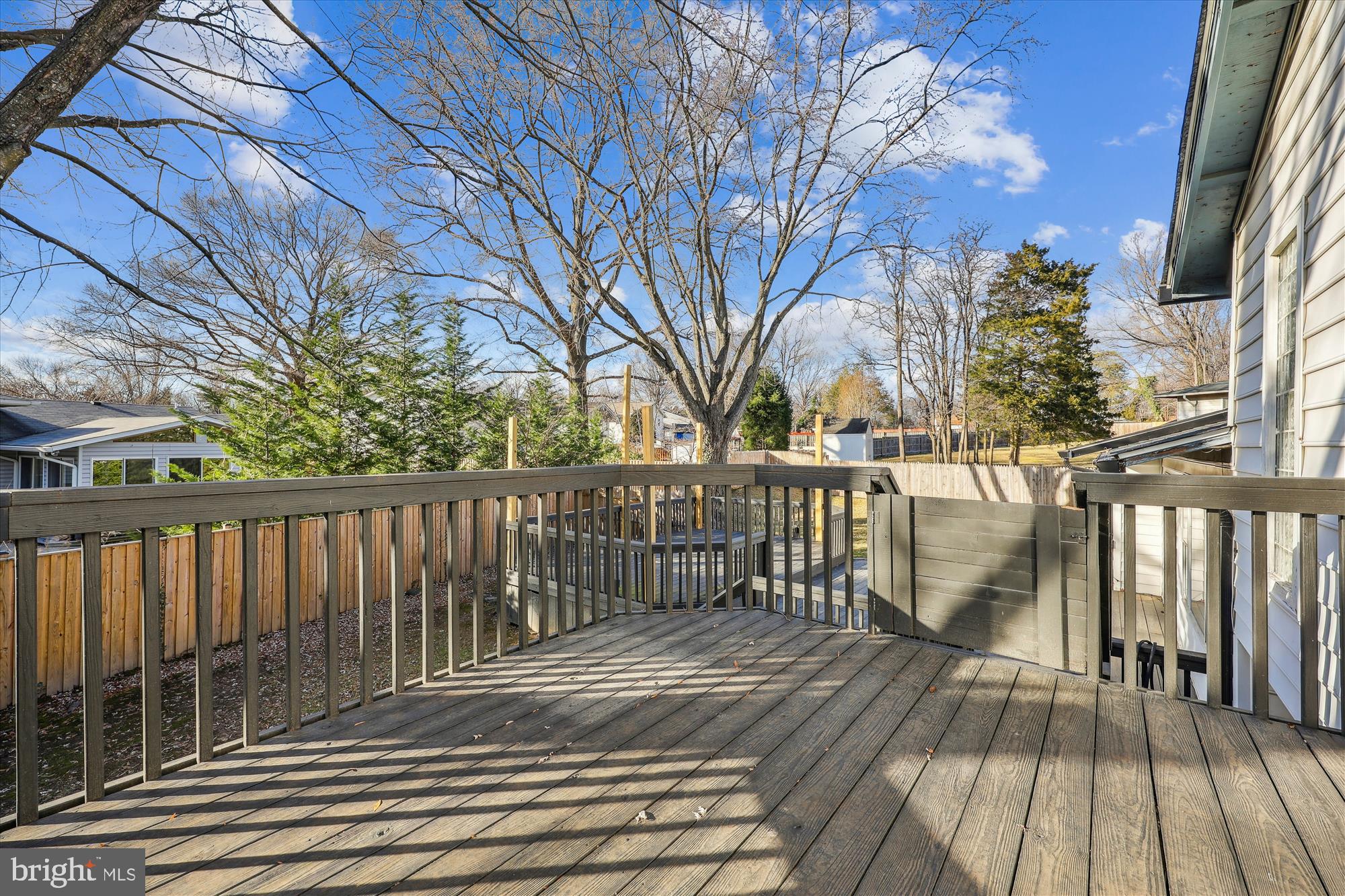 3 SUNNYSIDE COURT