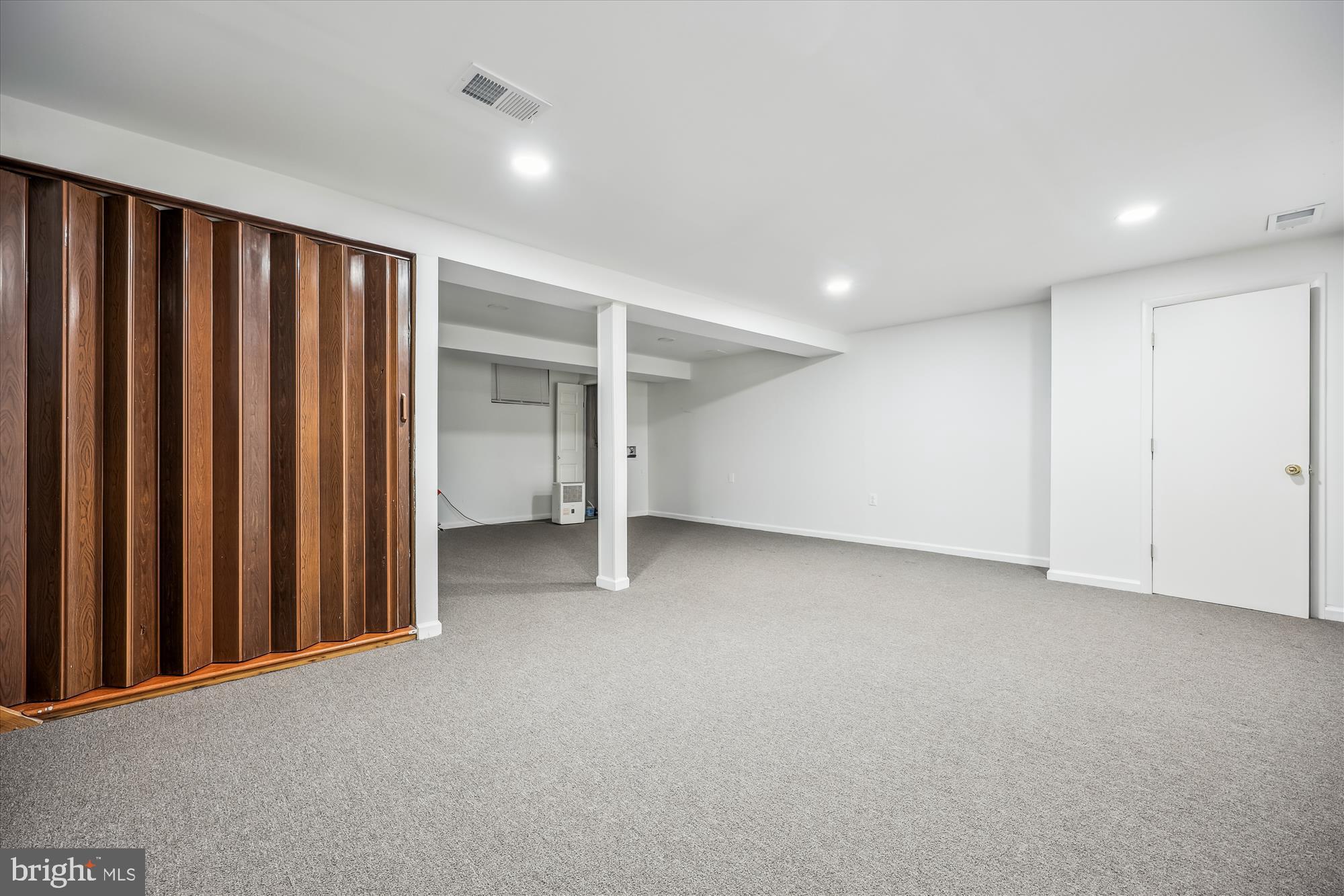 3 SUNNYSIDE COURT