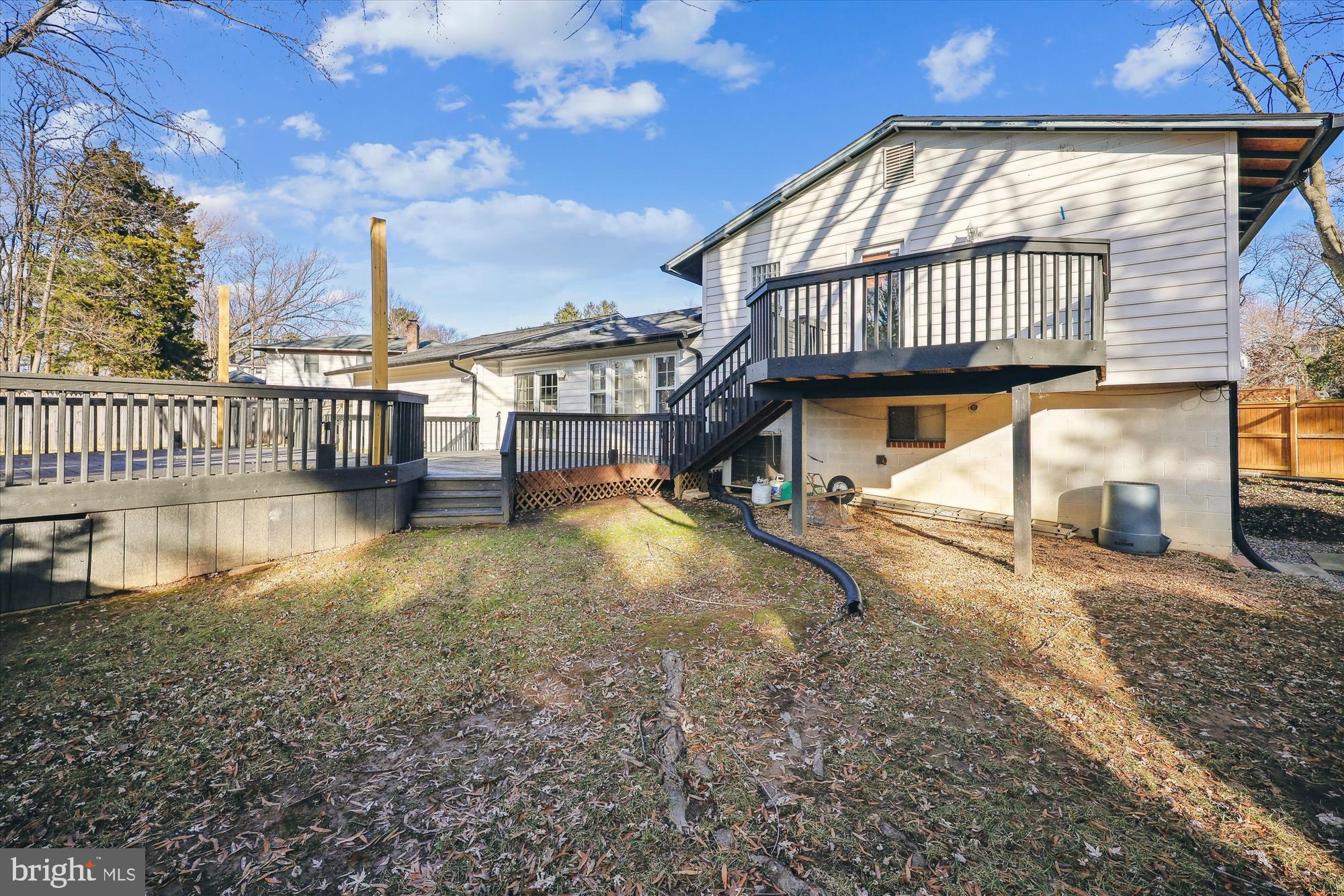 3 SUNNYSIDE COURT
