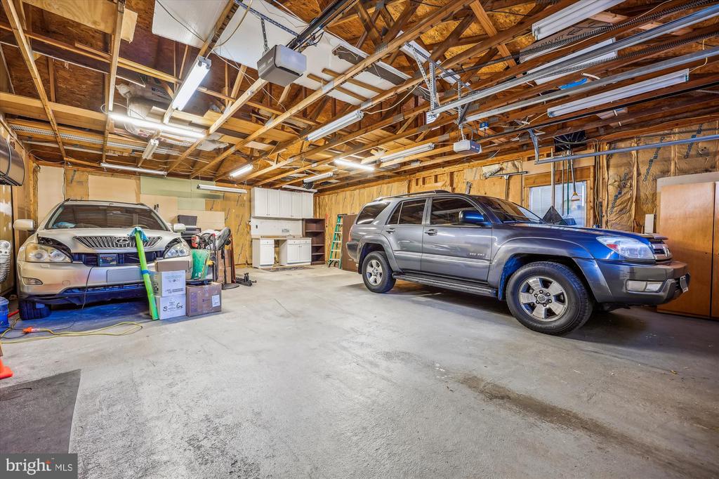 3 SUNNYSIDE COURT