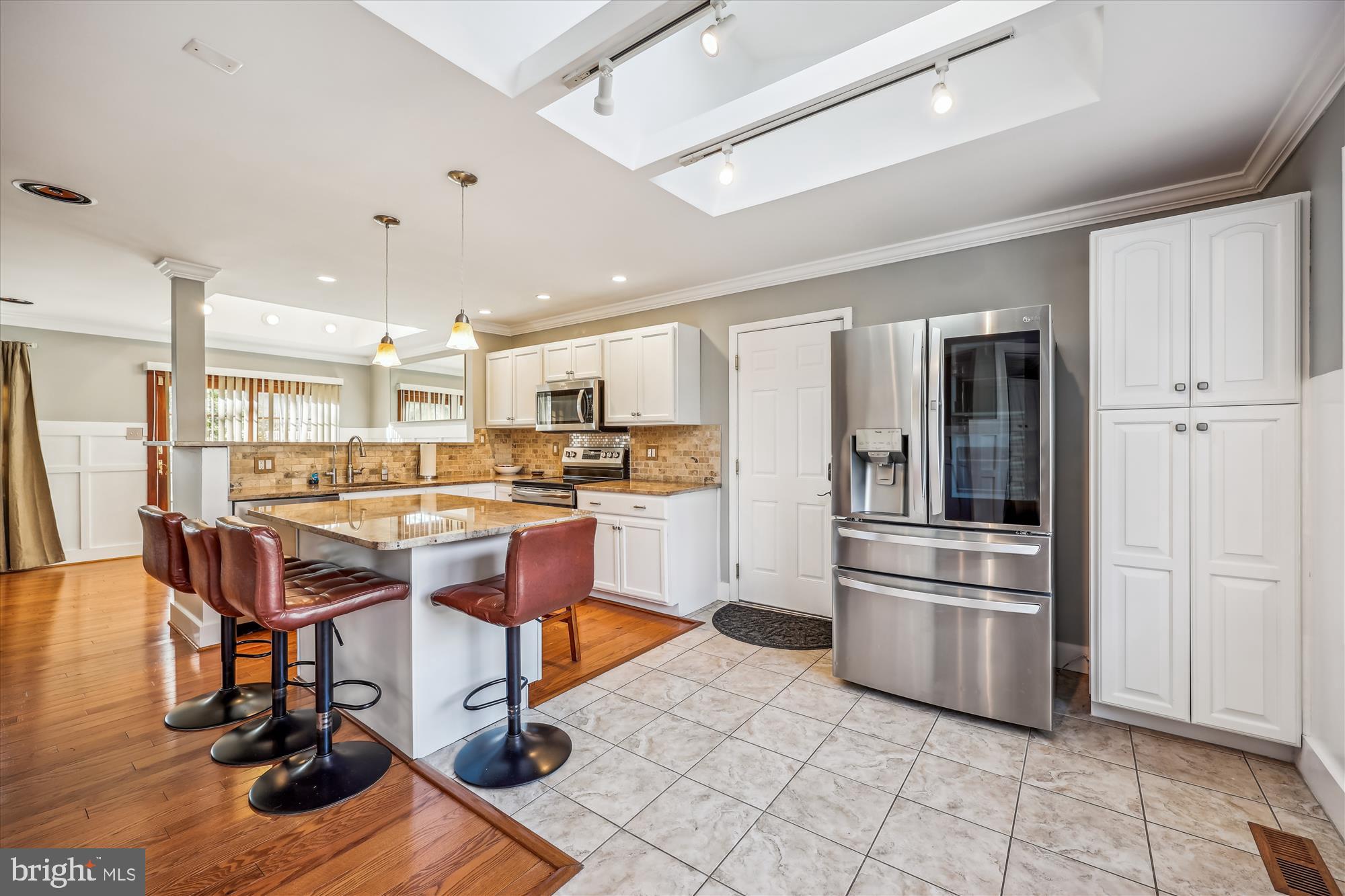 3 SUNNYSIDE COURT