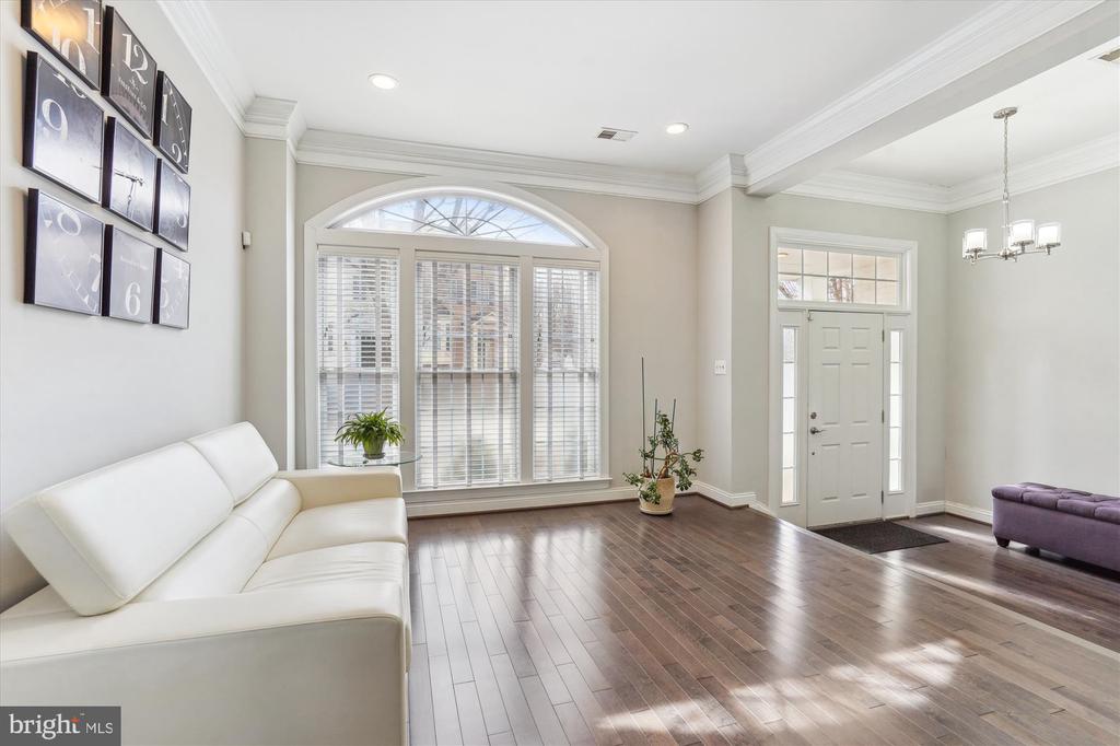 1113 Pleasant Dr