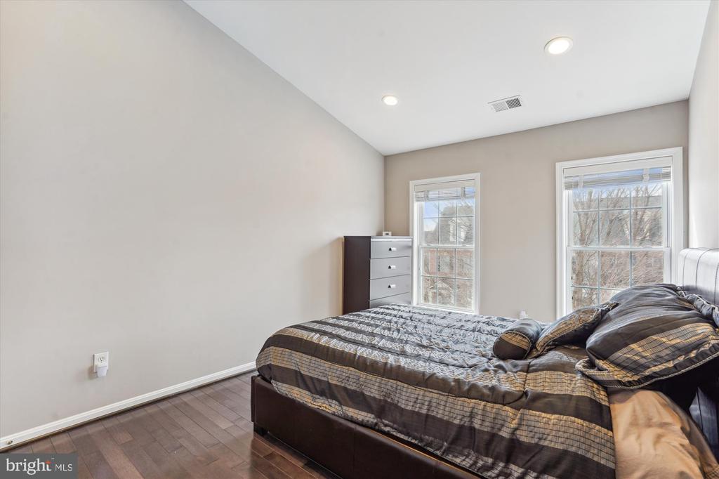 1113 Pleasant Dr