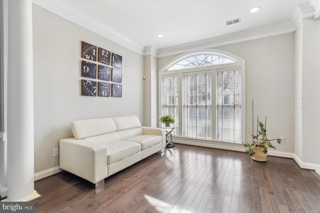 1113 Pleasant Dr
