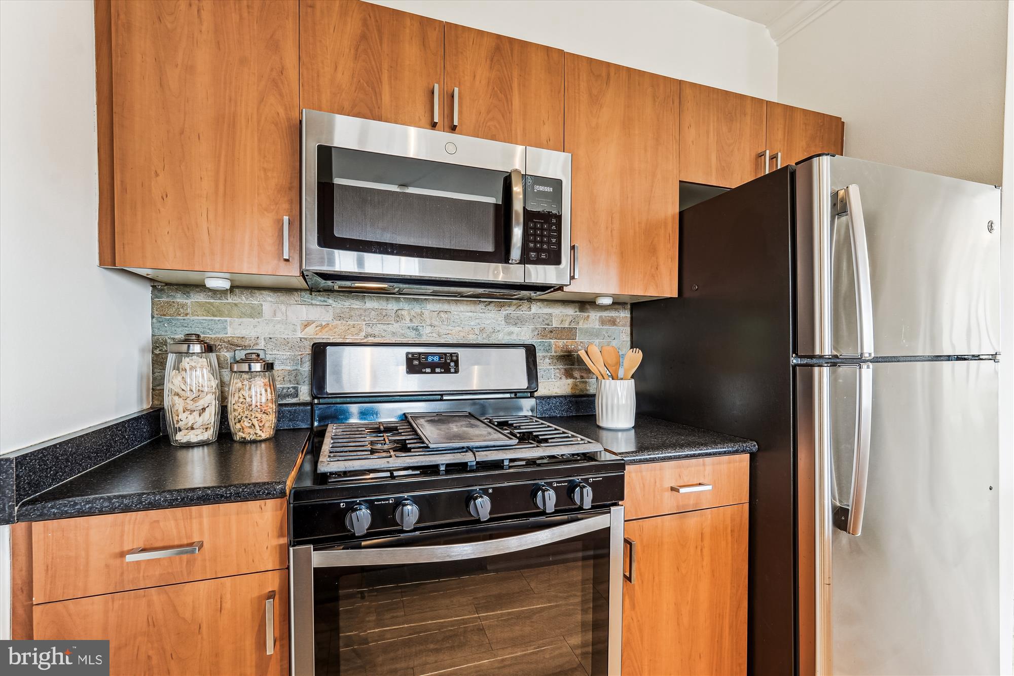 19621 Galway Bay Cir #402