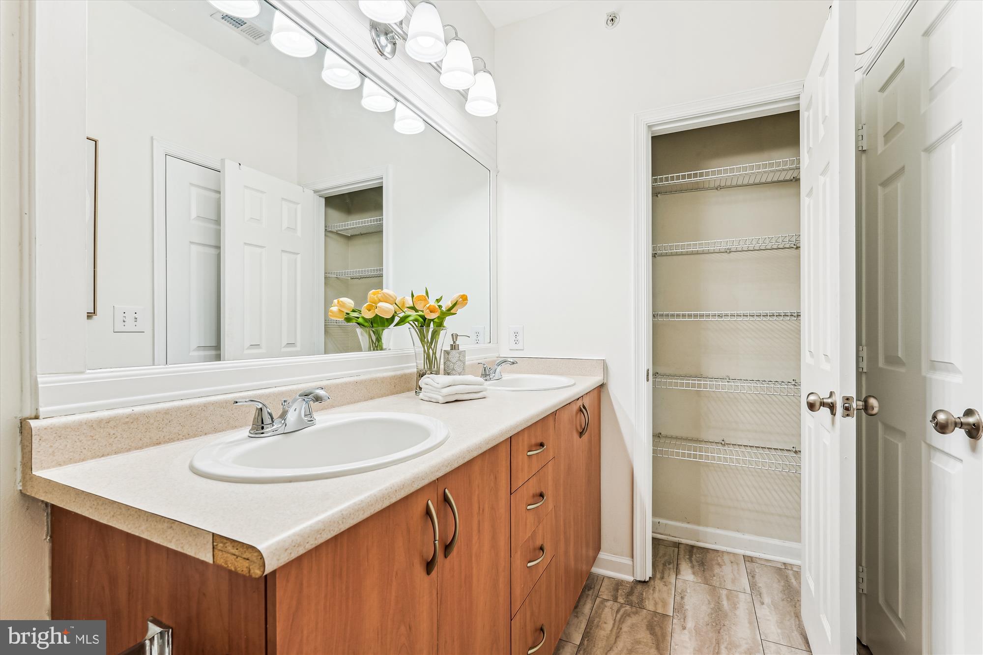 19621 Galway Bay Cir #402