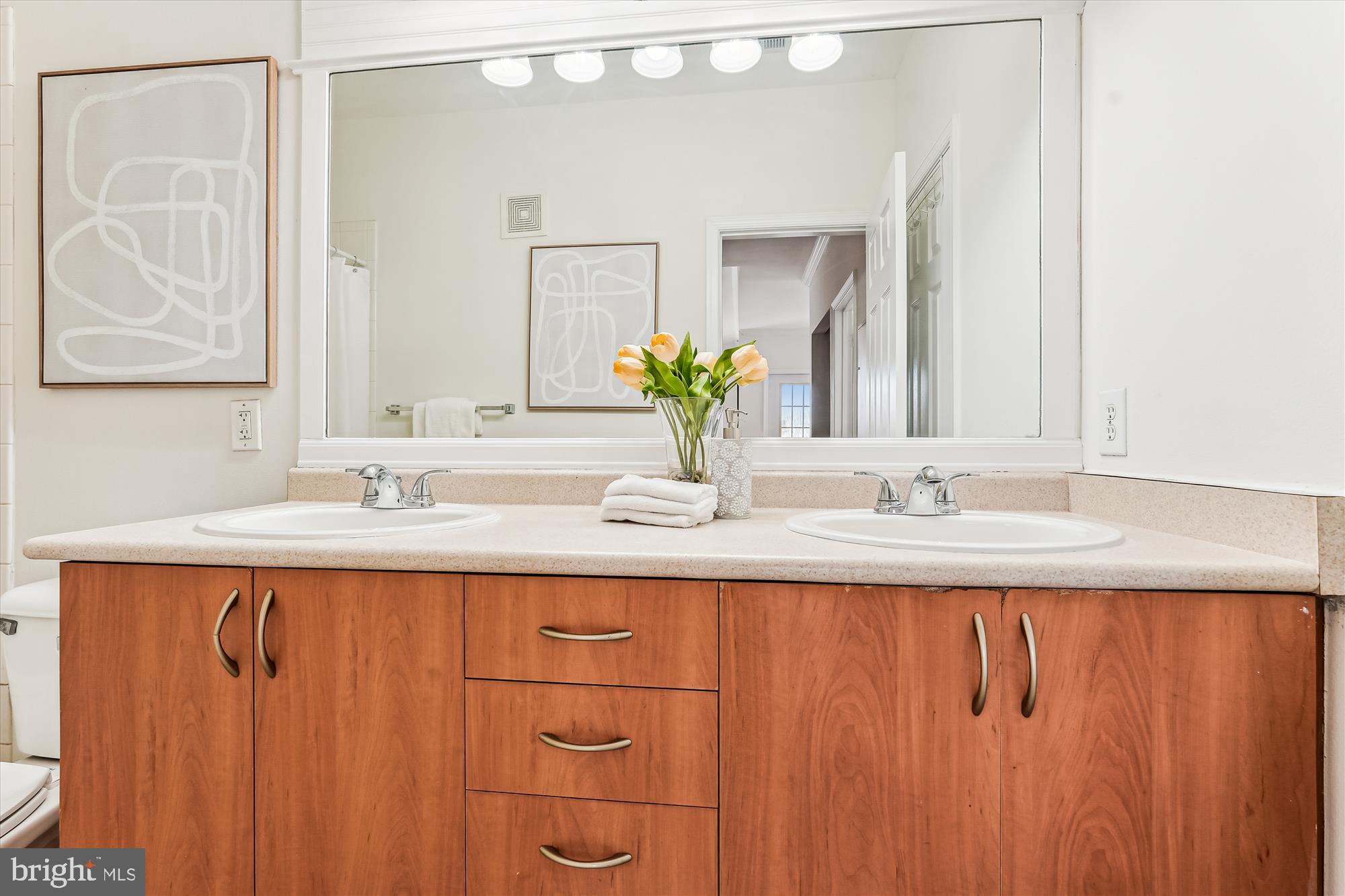 19621 Galway Bay Cir #402