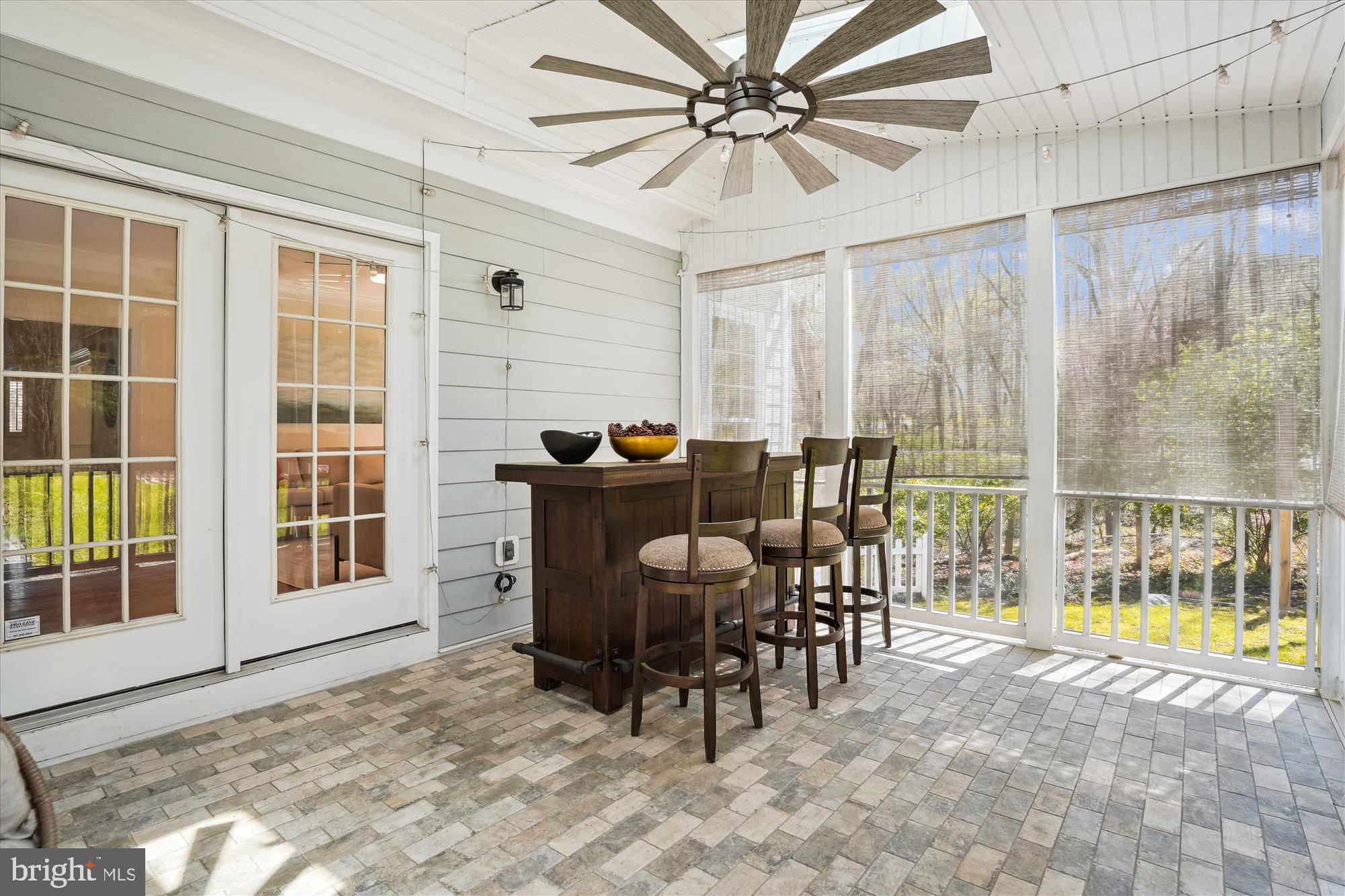 302 Tschiffely Square Rd