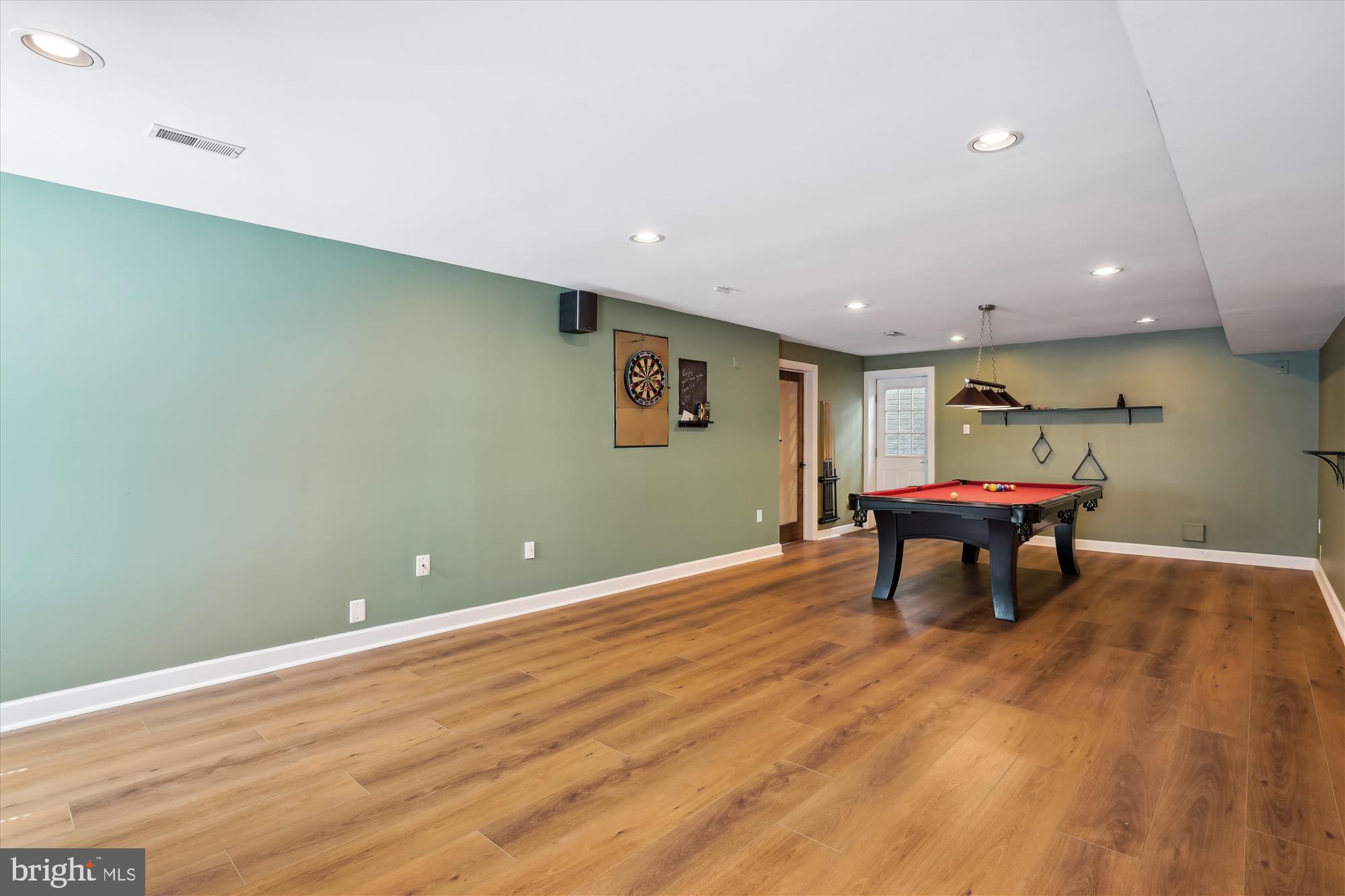 302 Tschiffely Square Rd