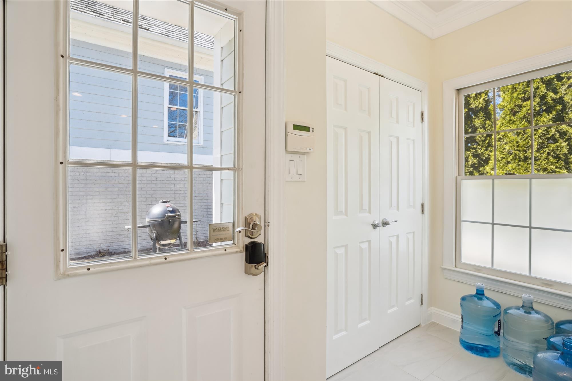 302 Tschiffely Square Rd