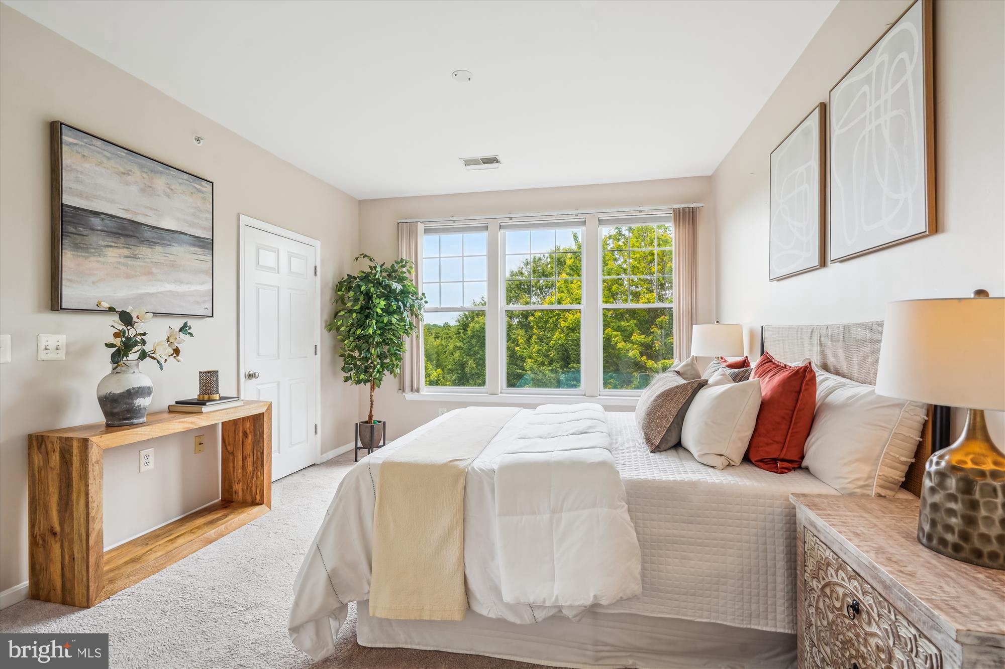 120 Chevy Chase St #405