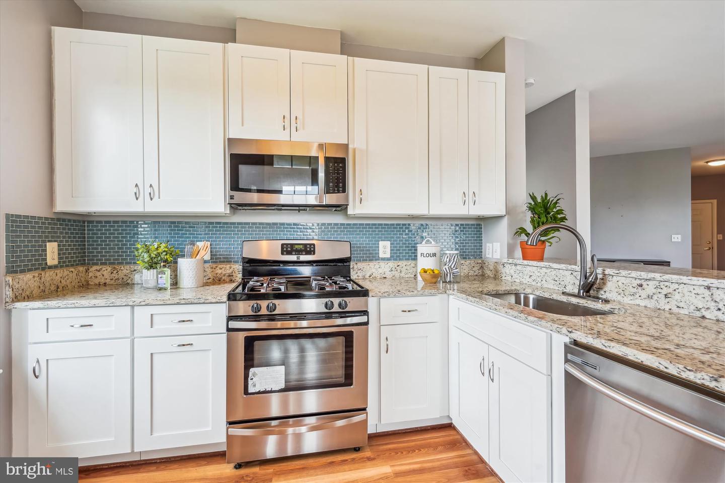 120 Chevy Chase St #405