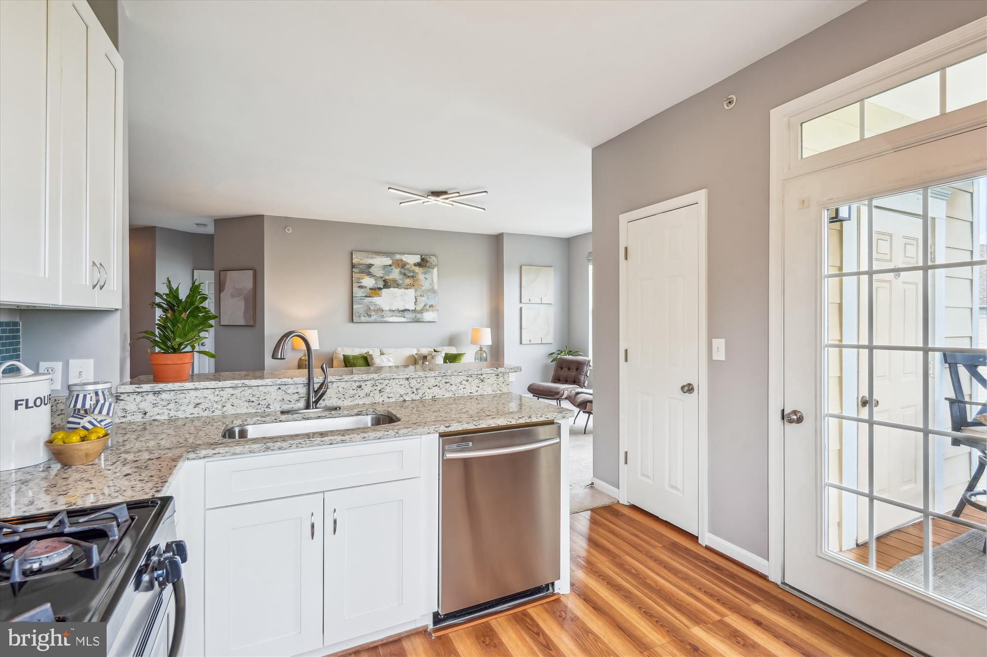 120 Chevy Chase St #405