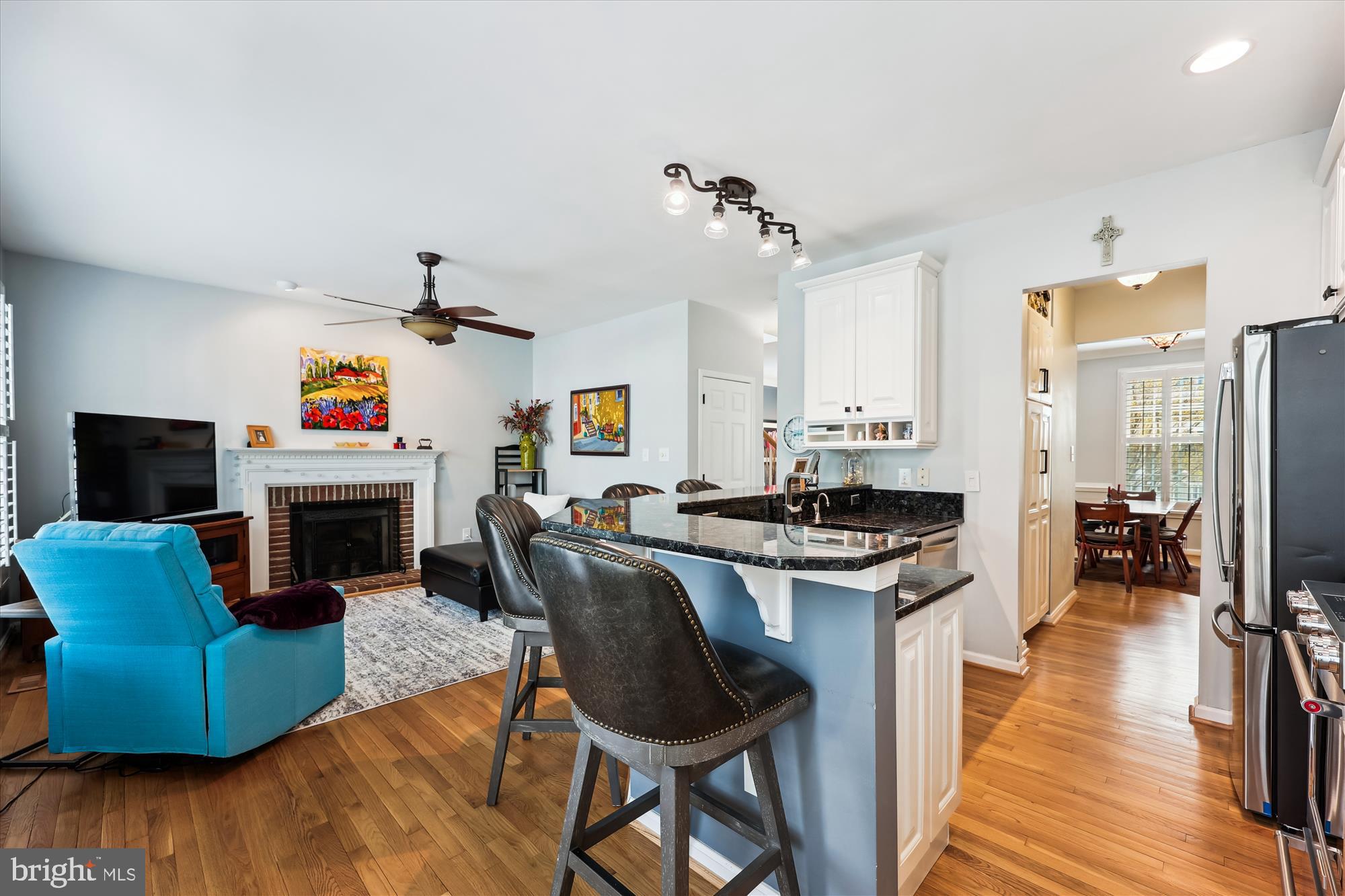 521 Kent Oaks Way