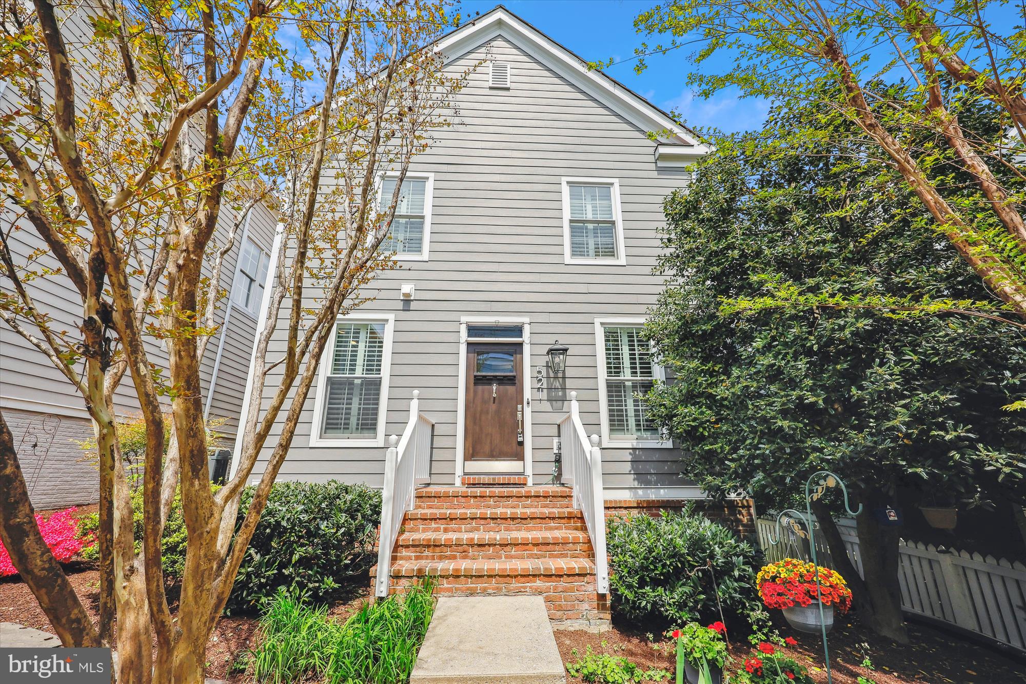 521 Kent Oaks Way