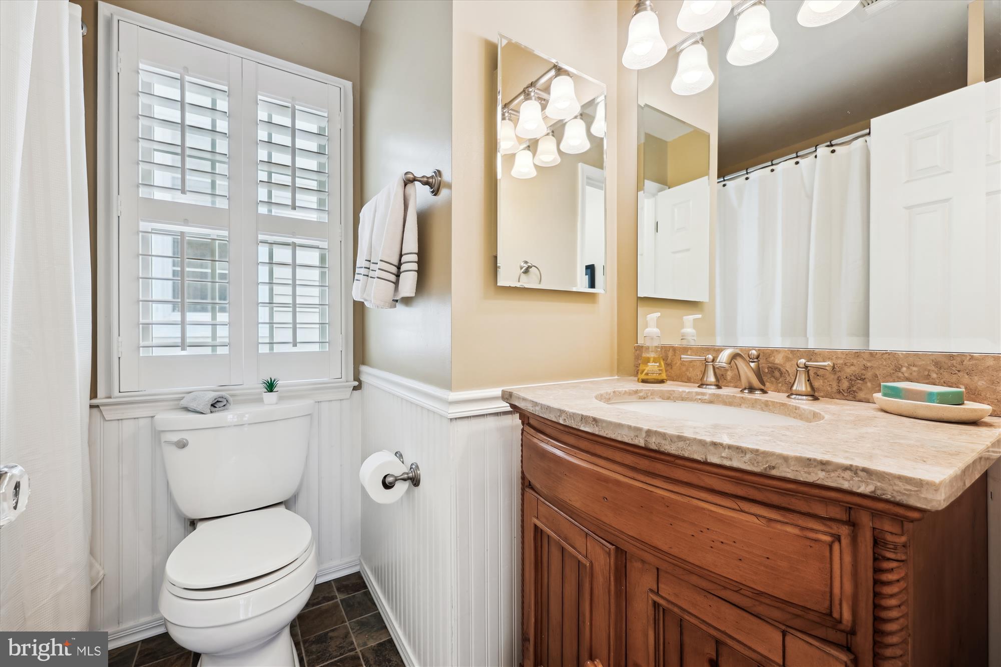 521 Kent Oaks Way